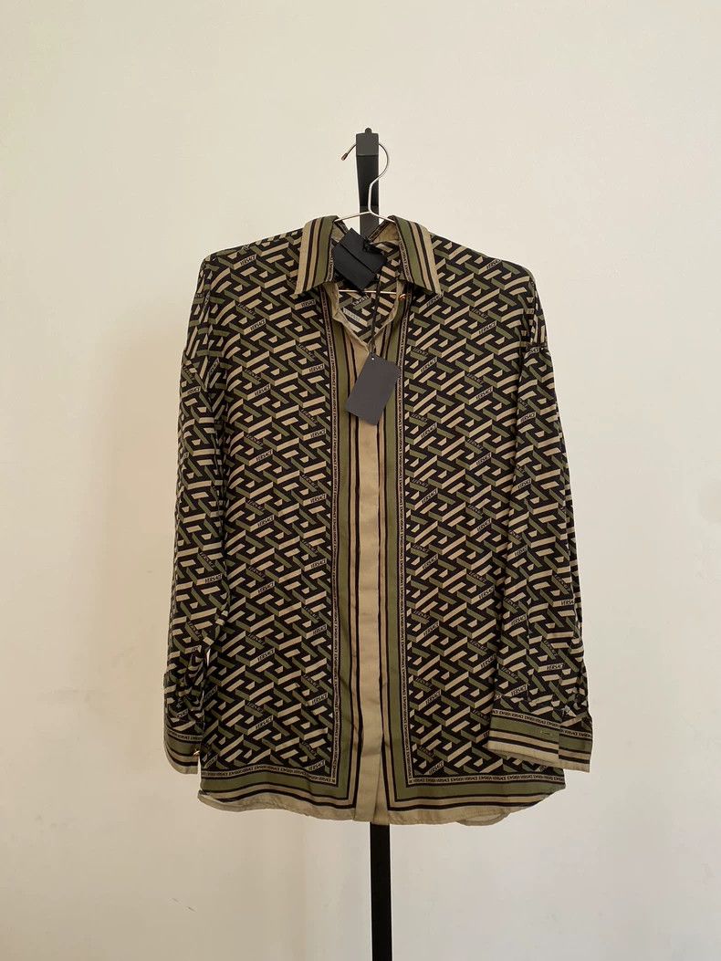 Versace Versace Medusa smiley face fashion long sleeve shirt Size US L / EU 52-54 / 3 - 4 Thumbnail