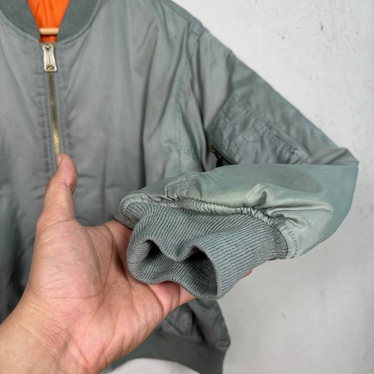 Alpha Industries VTG MA-1 Flight Jacket USAF Sage Green Orange Lining Size M Size US M / EU 48-50 / 2 - 6 Thumbnail