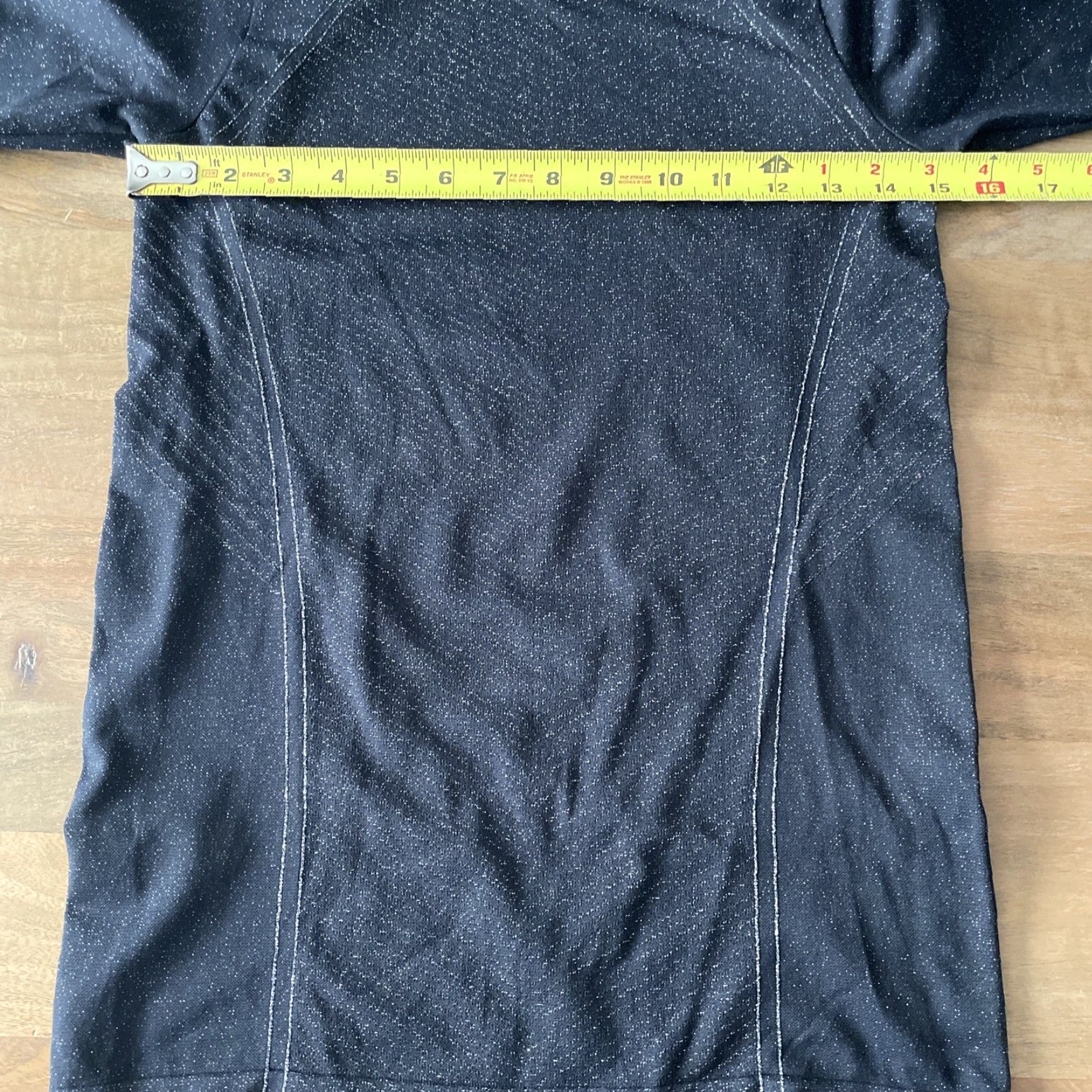 Athleta Athleta Flurry Shine Base Layer Top Womens Small Black Glitter Shiny Long Sleeve Athletic Gym & Training Size S / US 4 / IT 40 - 5 Thumbnail