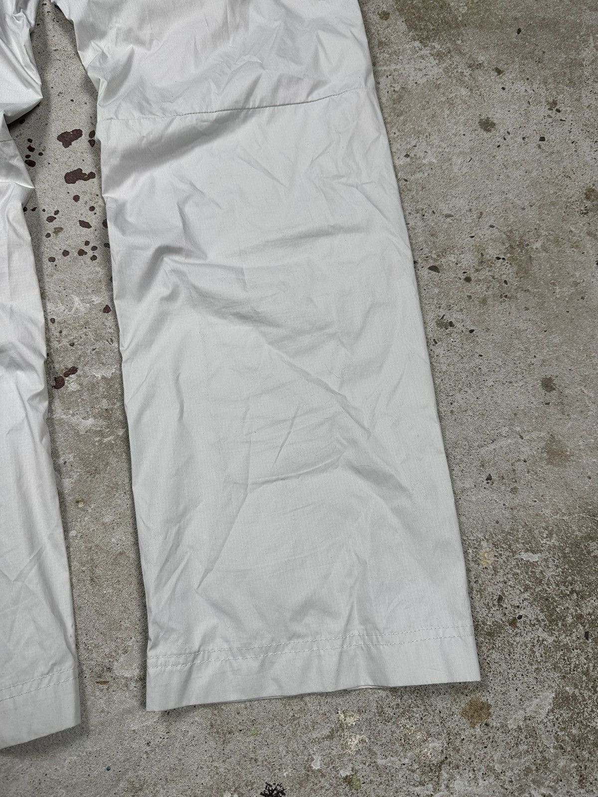 Nike × Vintage Vintage Y2K Nike Cargo Track Hiking Grey White Pants Size US 30 / EU 46 - 9 Thumbnail