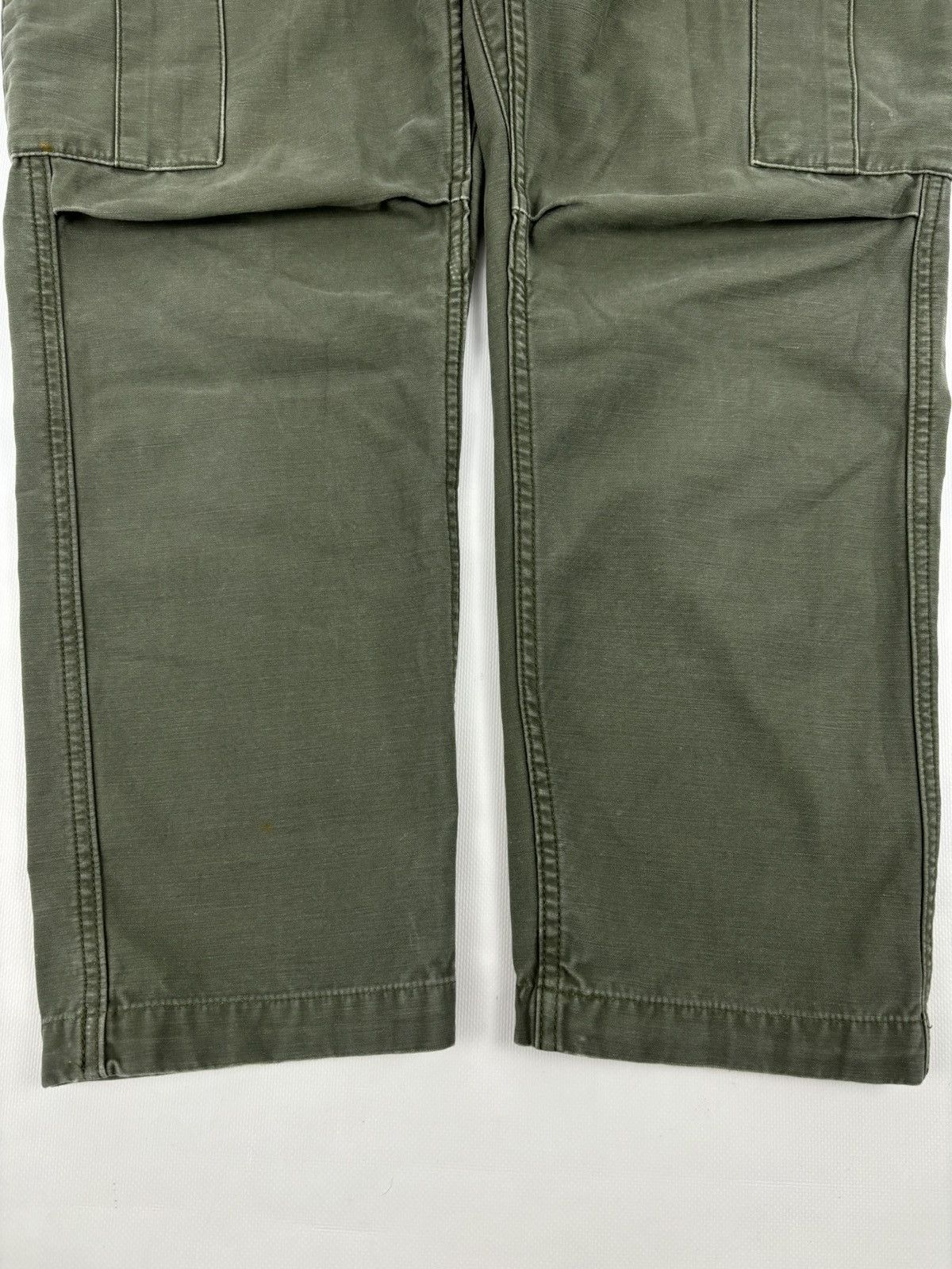 Carhartt × Carhartt Wip × Vintage VTG CARHARTT WIP CAMPER Khaki Cargo Pocket Military Work Trousers Utility Pants Size US 32 / EU 48 - 12 Thumbnail