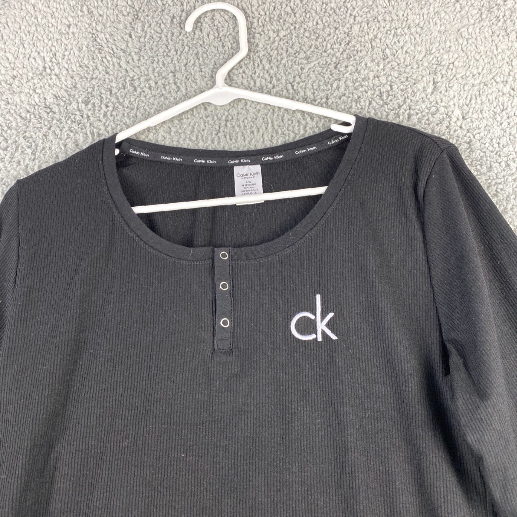 Calvin Klein Calvin Klein Top Women Sz L Black Crew Neck Long Sleeve Ribbed Stretch/ 40-39 Size L / US 10 / IT 46 - 2 Thumbnail