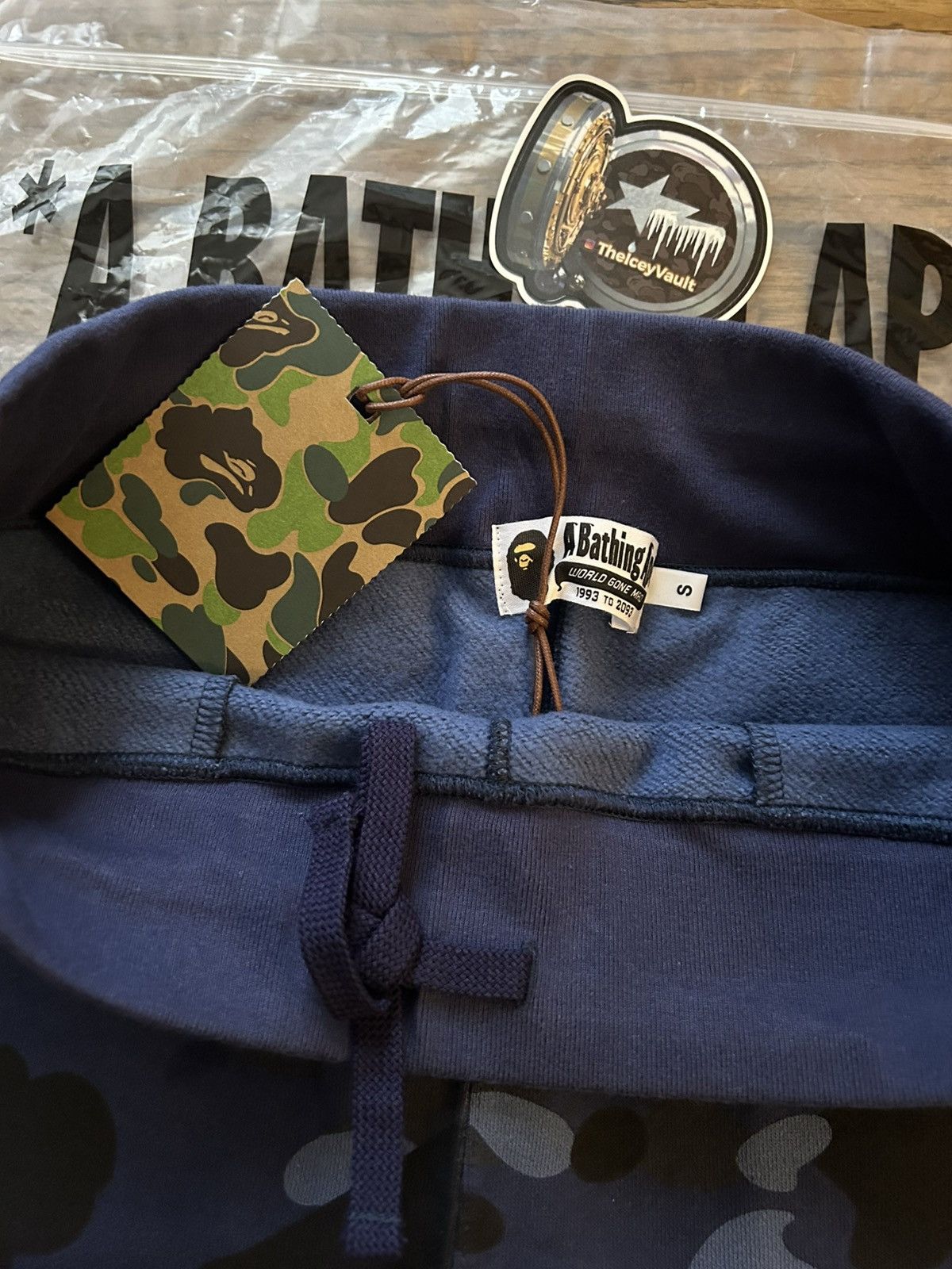 Bape NEW Bape Navy Camo Sweat Shorts Size US 28 / EU 44 - 5 Thumbnail