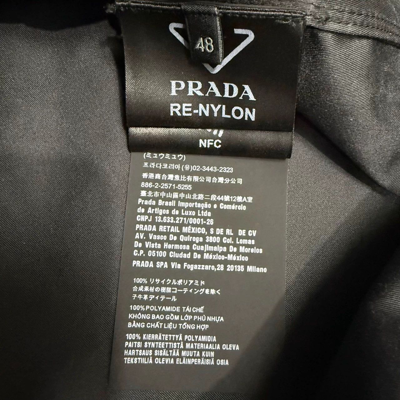 Prada Prada recycled nylon black triangle jacket 48 99 Size US M / EU 48-50 / 2 - 4 Thumbnail