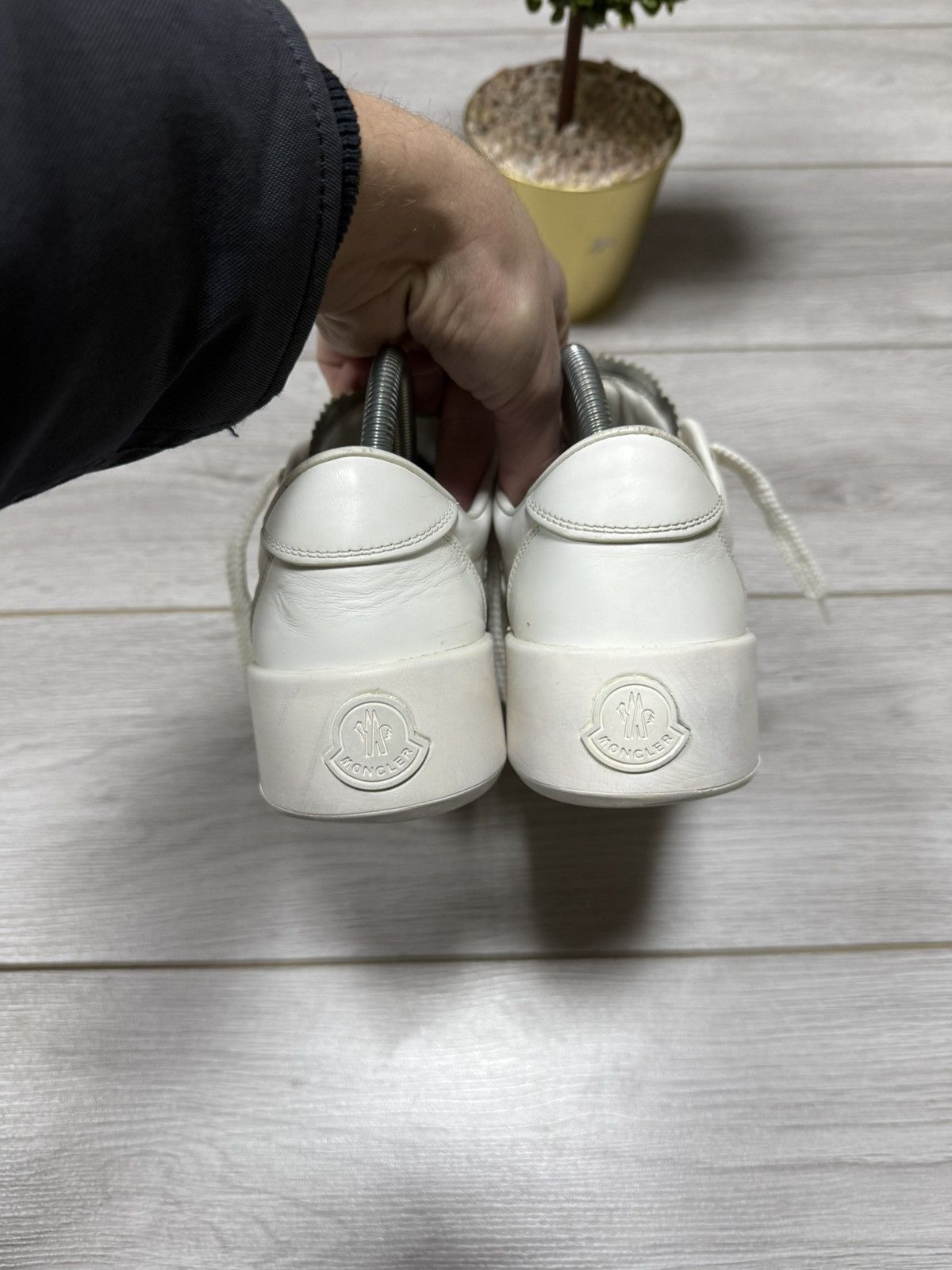 Moncler Moncler leather sneakers shoes big M logo Size US 8 / EU 41 - 6 Thumbnail