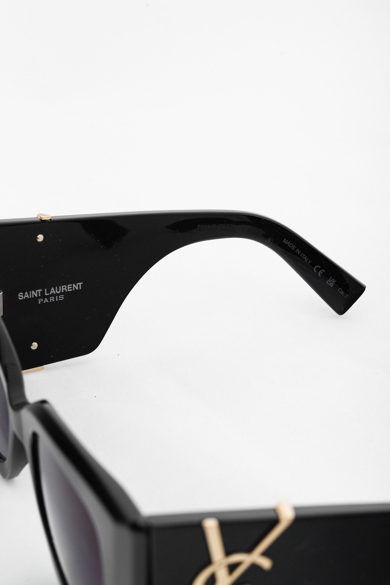 Saint Laurent Paris Saint Laurent SL M119 Blaze Black Cat-Eye Sunglasses Size ONE SIZE - 7 Thumbnail