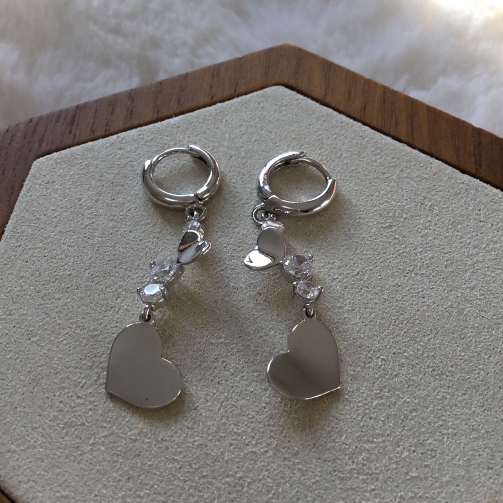 Other Charm Heart with Crystals Huggie Earrings Size ONE SIZE - 6 Thumbnail