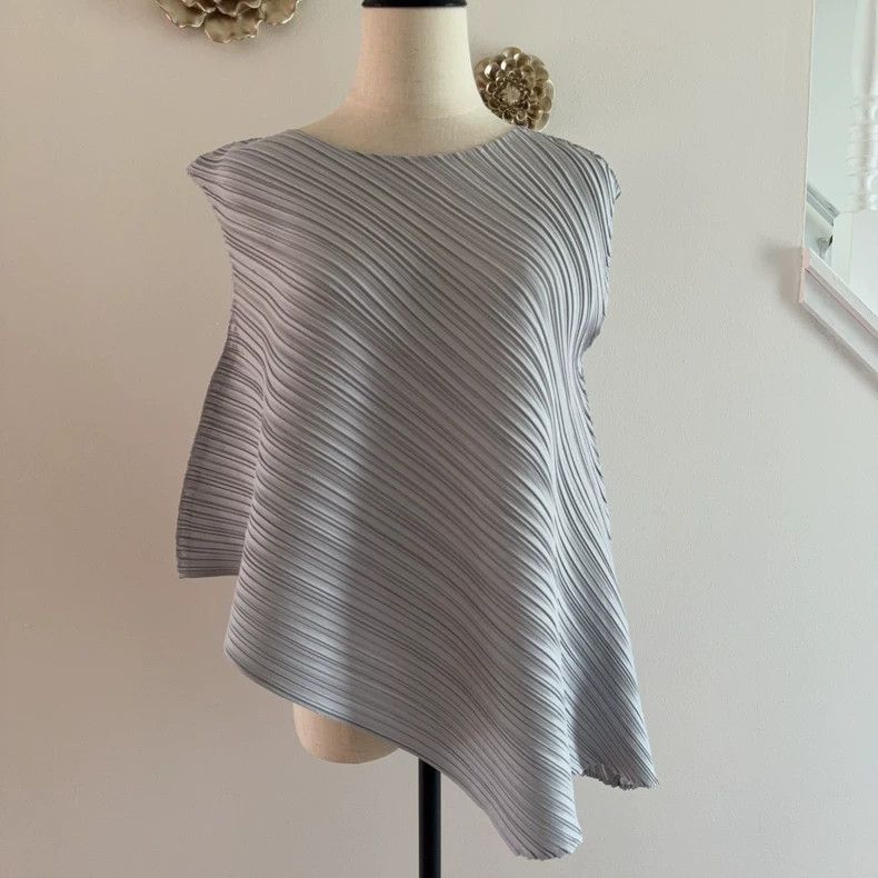 Issey Miyake Issey Miyake Pleated Sleeveless Top - dmc Size US M / EU 48-50 / 2 - 1 Thumbnail