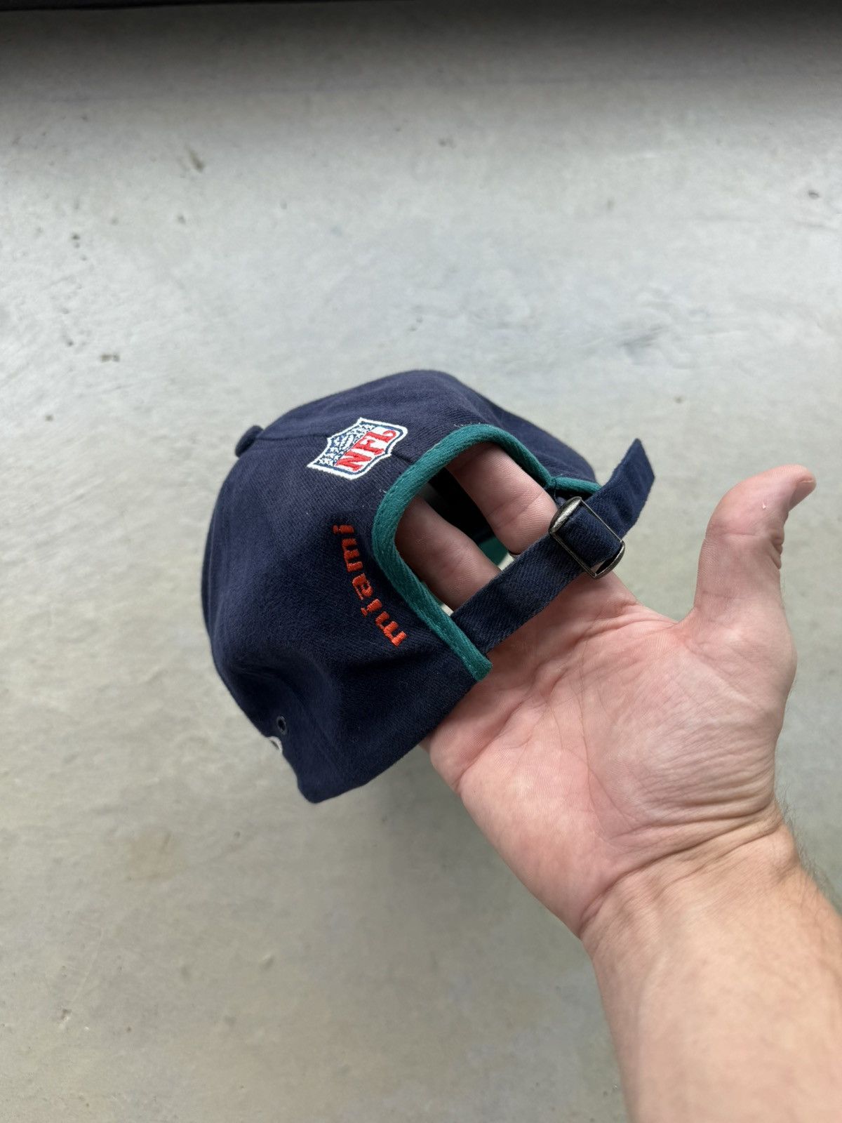 Vintage Vintage Miami Dolphins Football Sports Specialties Hat Size ONE SIZE - 4 Thumbnail