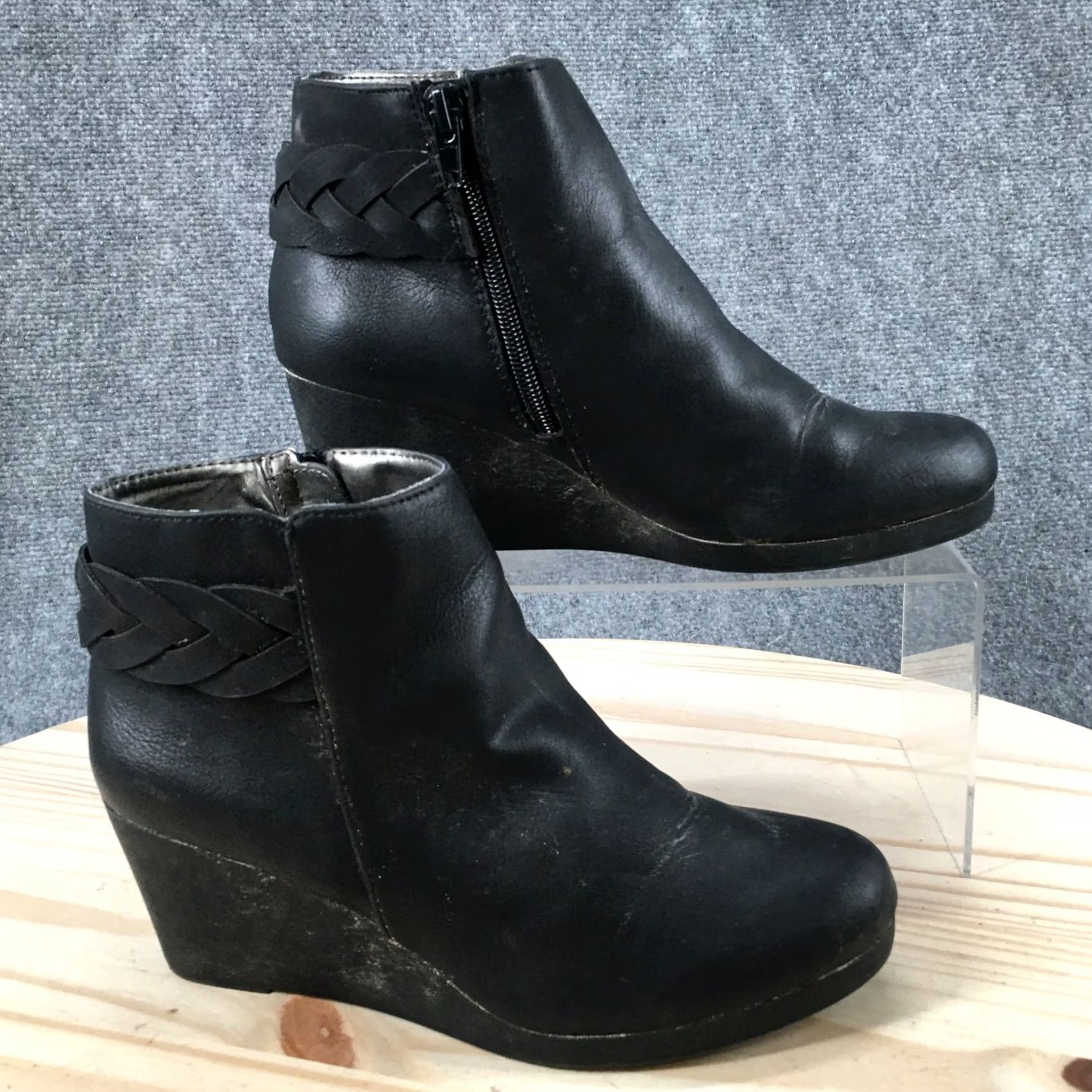 Vintage LifeStride Boots Womens 7 Wide Natalia Ankle Booties Wedge Black Faux Leather Boots Size US 7 / IT 37 - 2 Thumbnail