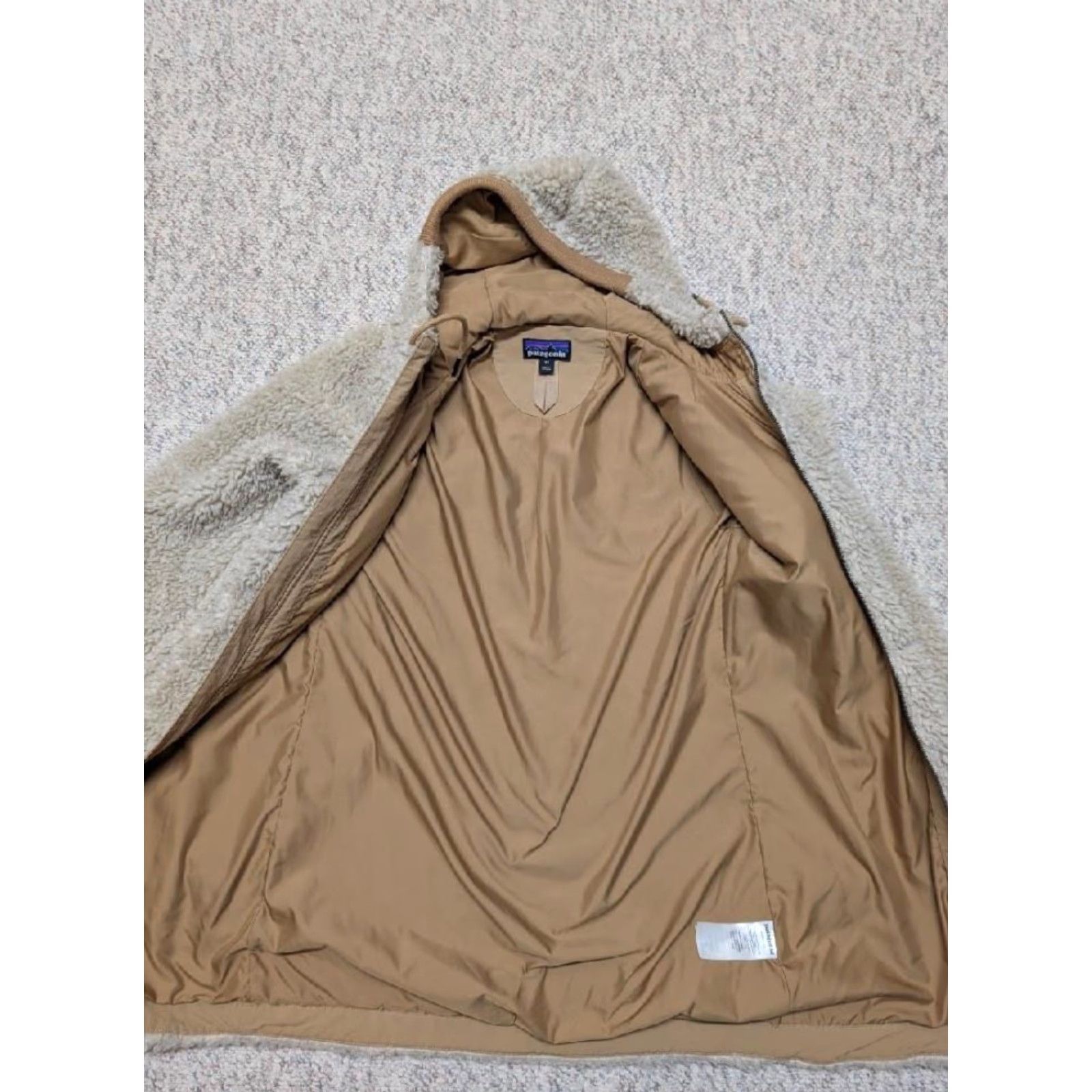 Patagonia VINTAGE patagonia fleece parka XS tan womens XS deep pile fleece hooded 90s retro brown Dusty Mesa Patagon ia (adjust) Size XS / US 0-2 / IT 36-38 - 5 Thumbnail