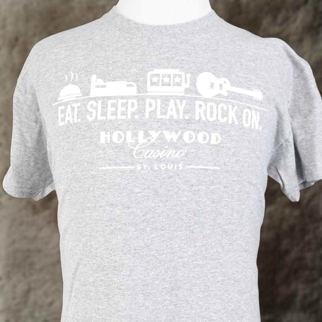 Gildan VINTAGE Gildan T-Shirt EAT SLEEP PLAY ROCK ON Gray Size L Unisex Adults Size US L / EU 52-54 / 3 - 1 Thumbnail