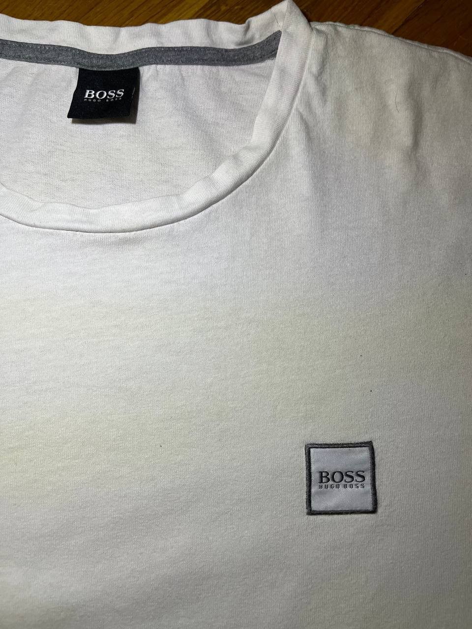 Hugo Boss Hugo Boss white basic tee Size US XXL / EU 58 / 5 - 3 Thumbnail