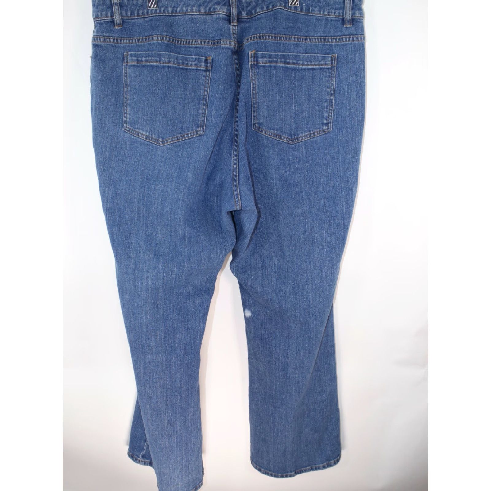 CO Liz & Co Plus Size Bootcut Jeans 12W High Rise Stretch Denim Blue 42X30 Womens Size 42" / US 20 - 4 Thumbnail