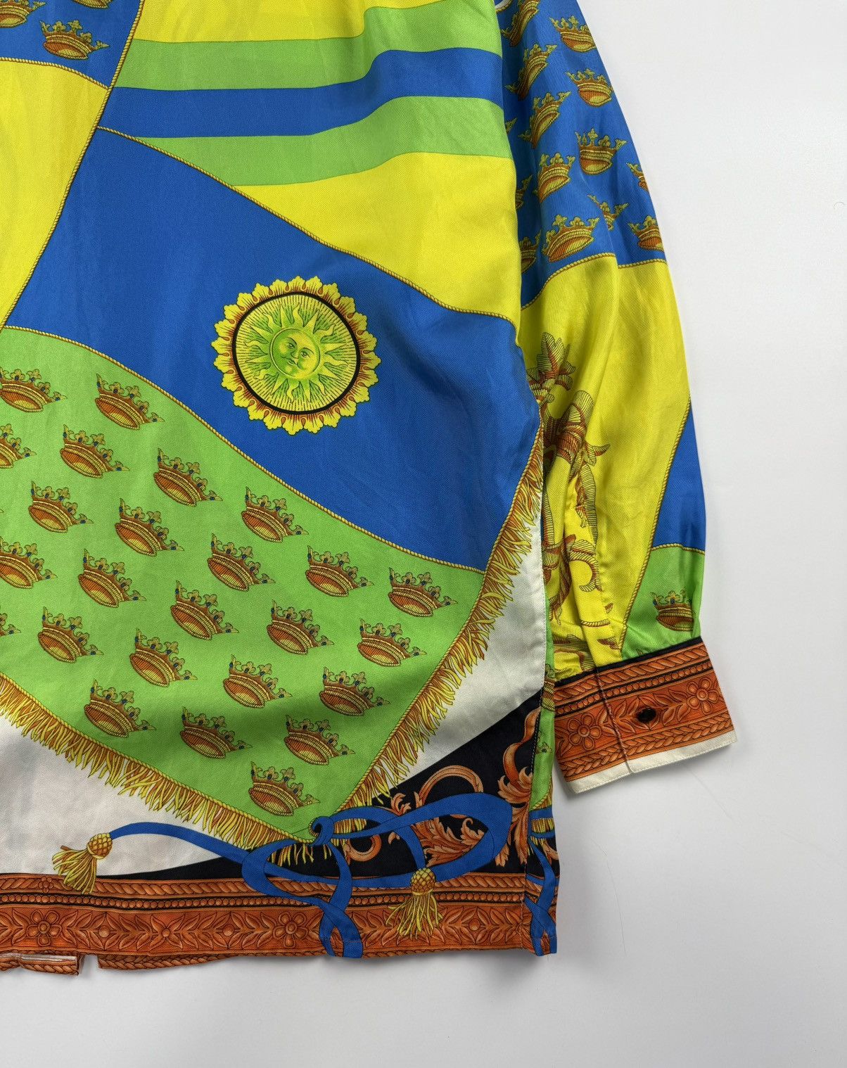 Versace Gianni Versace 1993 Silk Shirt Size US XL / EU 56 / 4 - 8 Thumbnail