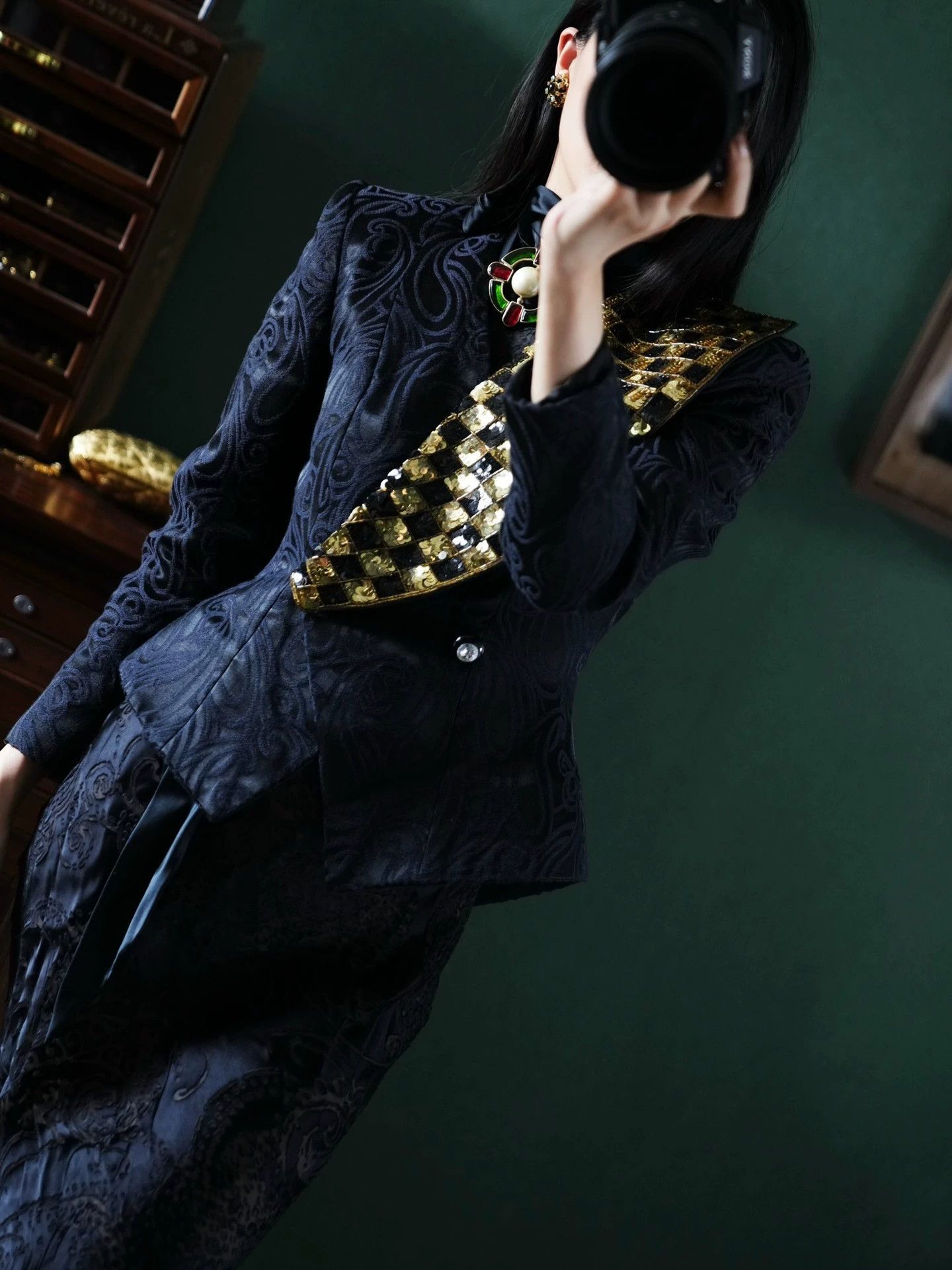 Vintage USA Vintage Asym Lapel Checkered Beaded Blazer M Size M / US 6-8 / IT 42-44 - 9 Thumbnail