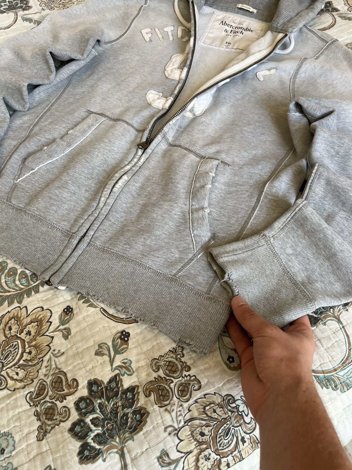 Abercrombie & Fitch Crazy Vintage Abercrombie & Fitch Faux Fur distressed Zip Size US XL / EU 56 / 4 - 8 Thumbnail