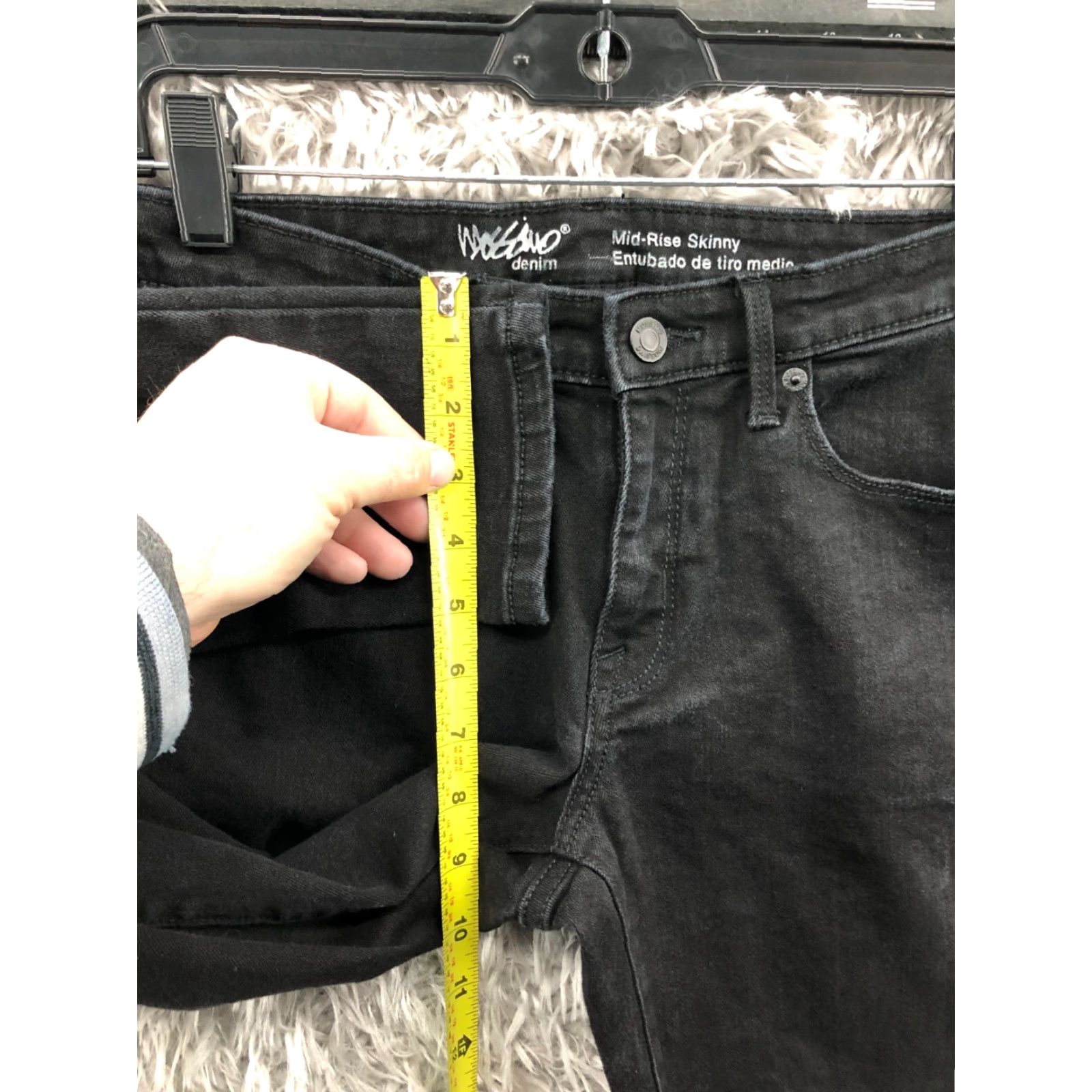 Mossimo Mossimo Jeans - Size 4 Womens Skinny Dark Wash Black Denim Mid Rise 28in Inseam 5-Pocket Design Cotton Zip Button Closures Mens? Size 27" / US 4 / IT 40 - 4 Thumbnail
