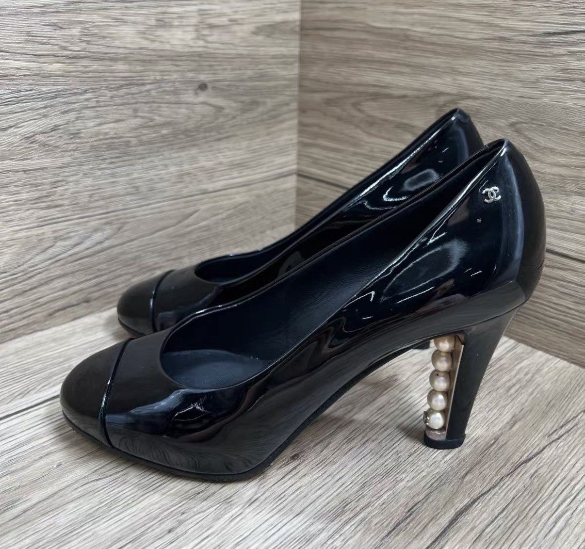 Chanel Chanel Glossy Pearl Double C High Heels J41 Size US 5.5 / IT 35.5 - 1 Thumbnail