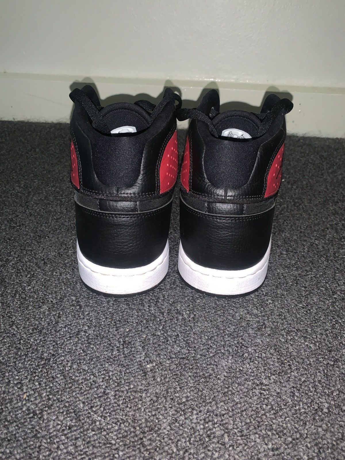 Jordan Brand Air Jordan Access ‘Bred’ Mids Size US 10.5 / IT 40.5 - 5 Thumbnail