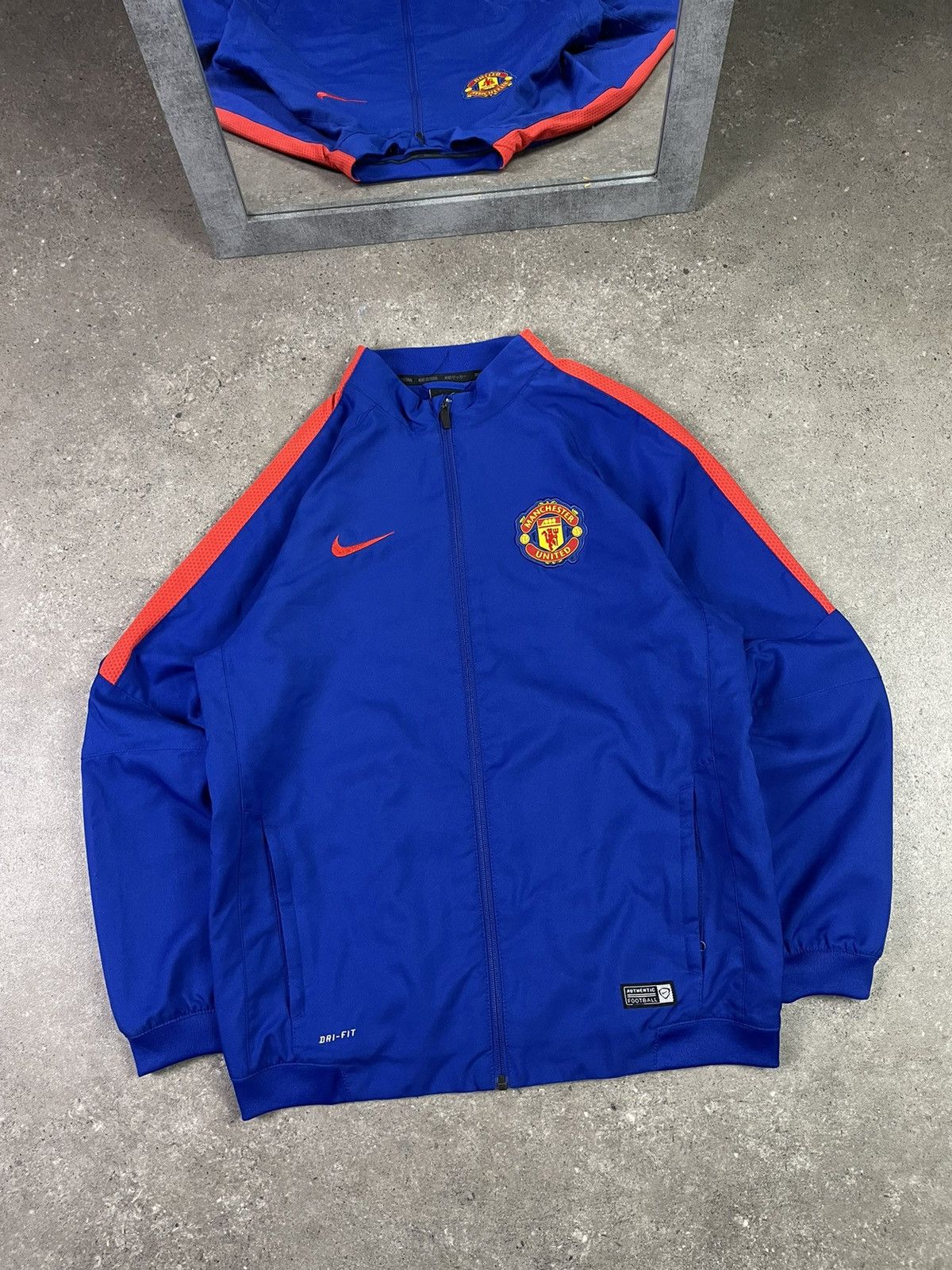 Manchester United Nike track suit vintage nylon blue - www.i-nth.com