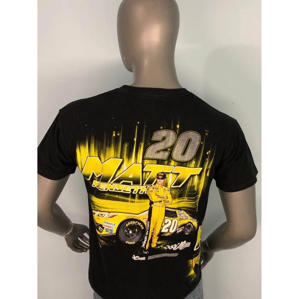 Chase Authentics × NASCAR NASCAR T-shirt Medium Men MATT KENSETH 20, IN GOOD CONDITION Size US M / EU 48-50 / 2 - 1 Thumbnail