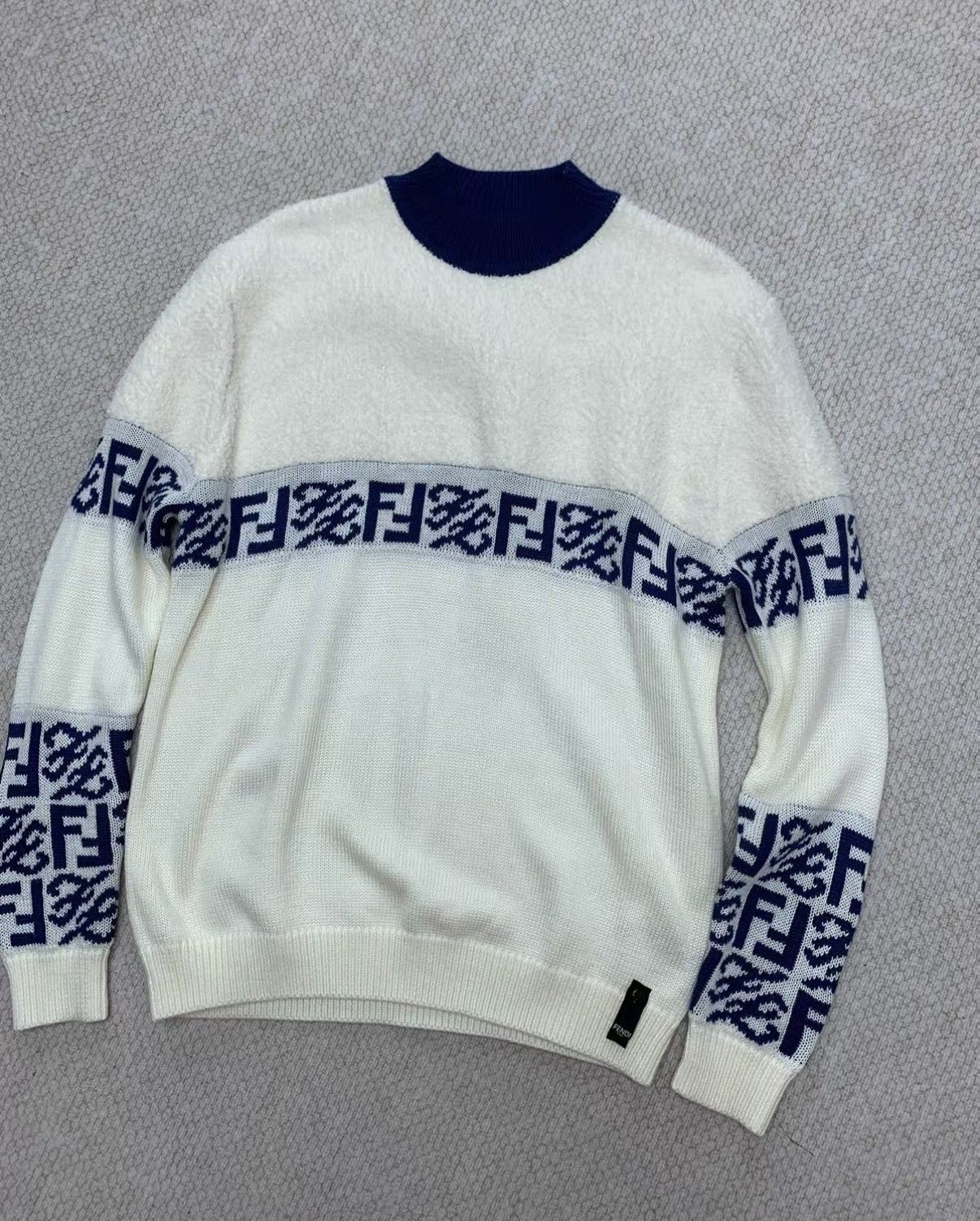 Fendi FENDI White Turtleneck Sweater Size US M / EU 48-50 / 2 - 4 Thumbnail