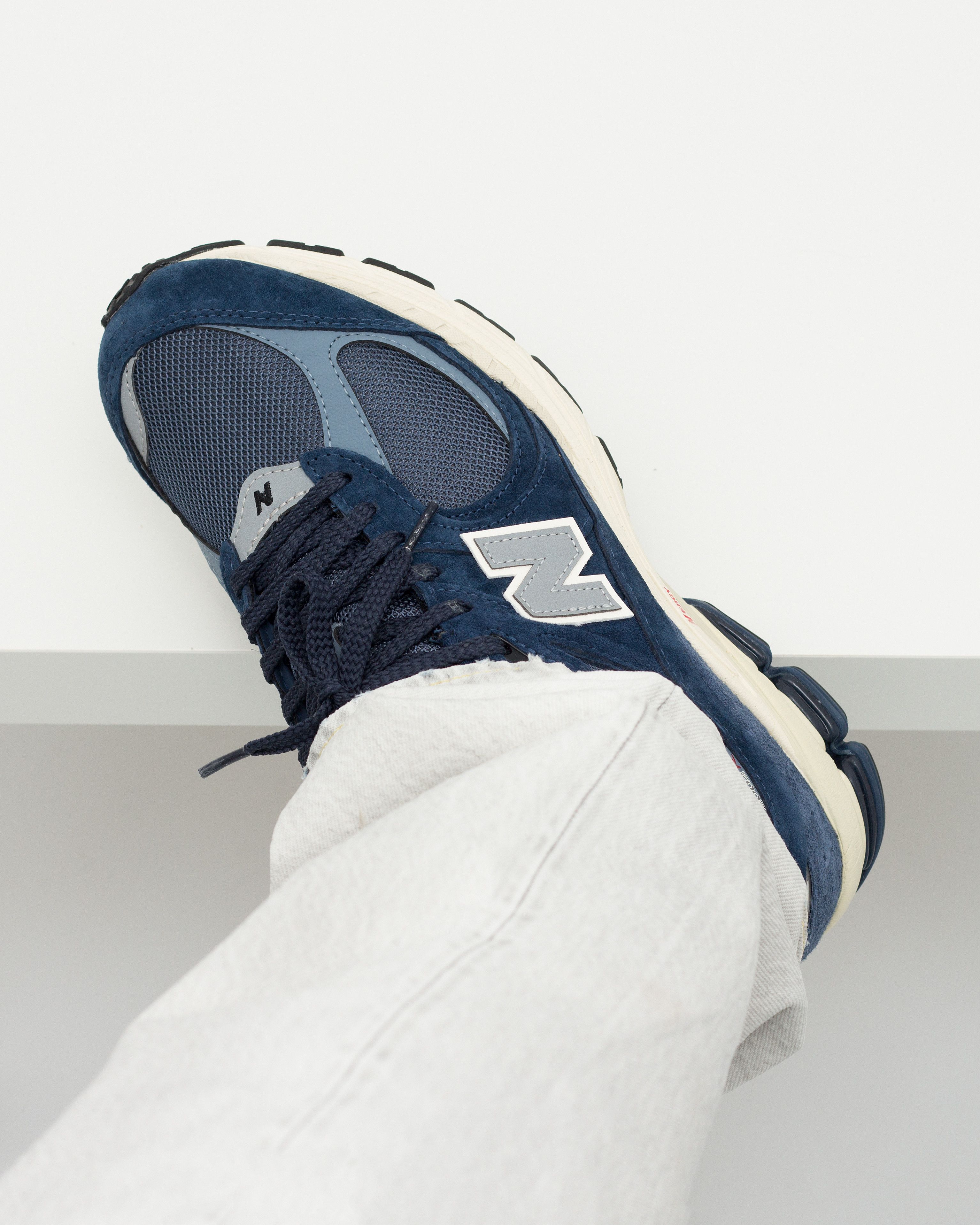 New Balance 2002r GoreTex Vintage Navy M2002RXF Size US 8.5 / EU 41-42 - 21 Thumbnail