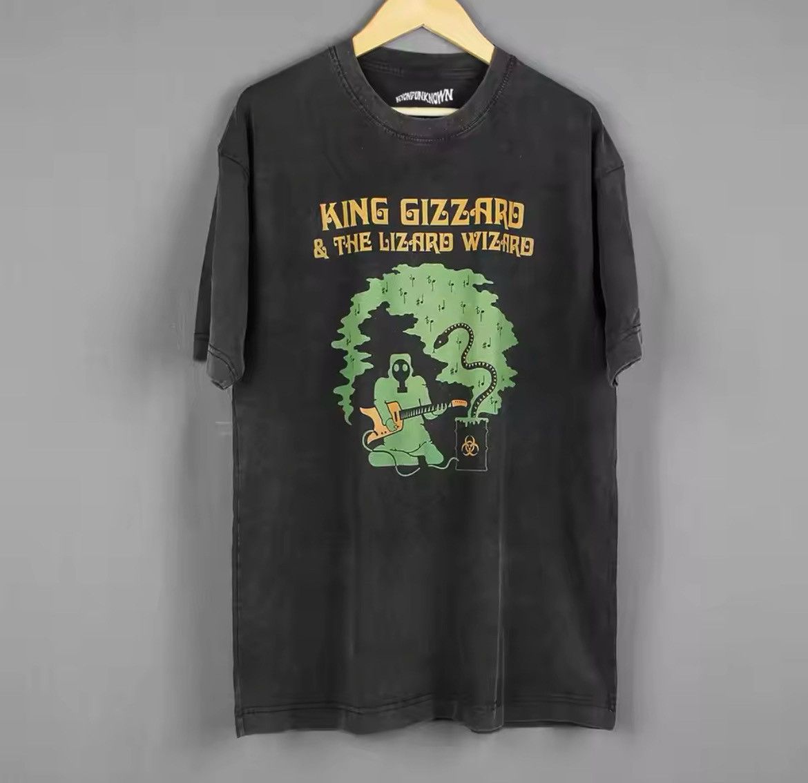 Vintage "King Gizzard And The Lizard Wizard" Graphic Printed T Shirt Size US XXL / EU 58 / 5 - 1 Thumbnail
