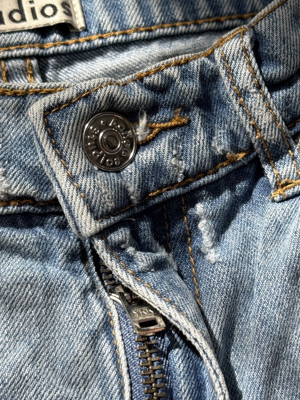 Acne Studios VINTAGE ACNE STUDIOS DISTRESSED STYLE DENIM PANTS Size 26" / US 2 / IT 38 - 6 Thumbnail