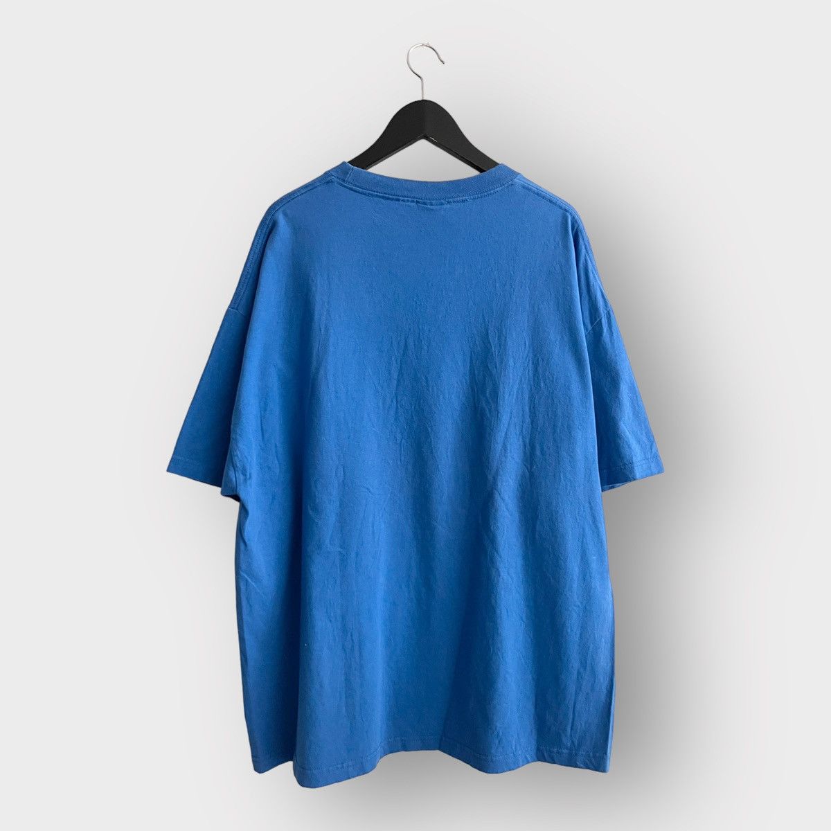 basketcase gallery STEAL! Basketcase Gallery M&M with Rabbit Tee Size US XXL / EU 58 / 5 - 2 Thumbnail