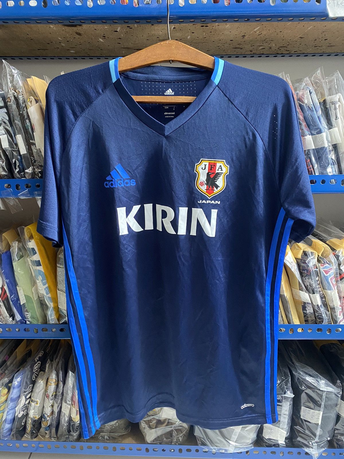 Adidas JAPAN SOCCER JERSEY Size US M / EU 48-50 / 2 - 1 Thumbnail