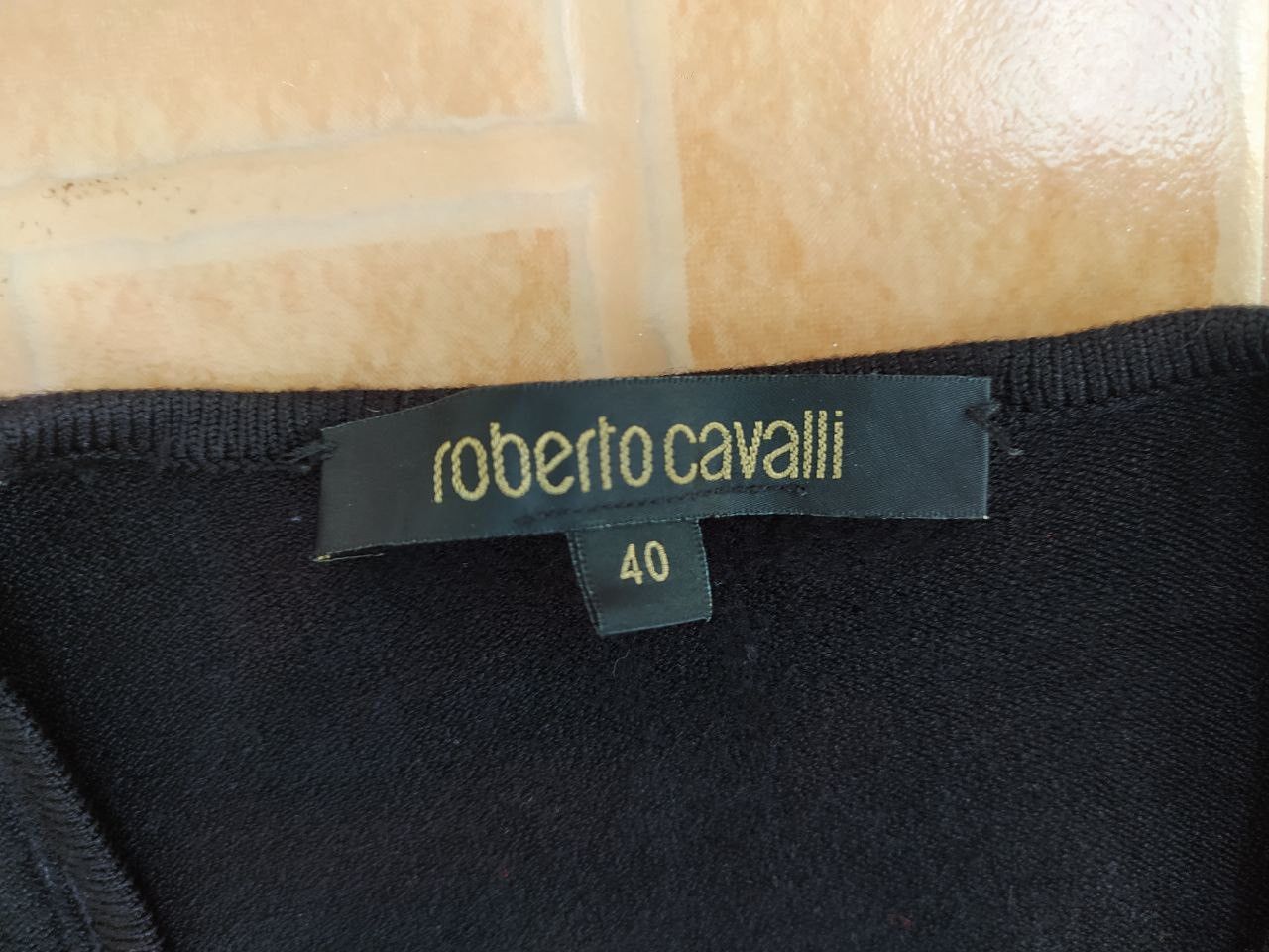 Roberto Cavalli ROBERTO CAVALLI BROOCH CARDIGAN SWEATER SIZE 40 Size S / US 4 / IT 40 - 3 Thumbnail