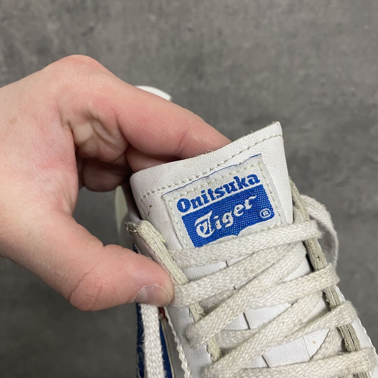 Asics Vintage Asics Onitsuka Tiger Mexico 66 Leather Sneakers Size US 8 / EU 41 - 14 Thumbnail