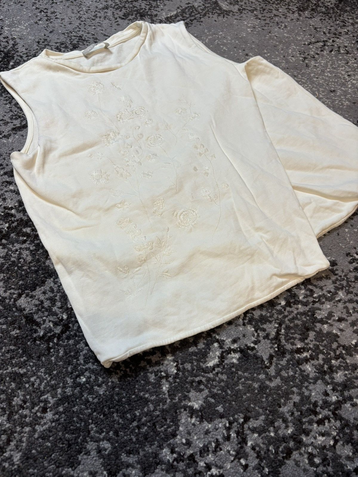 Designer × Japanese Brand × Vintage Vintage Stefanel Asymmetrical Flower Embroidered Blouses Size L / US 10 / IT 46 - 2 Thumbnail