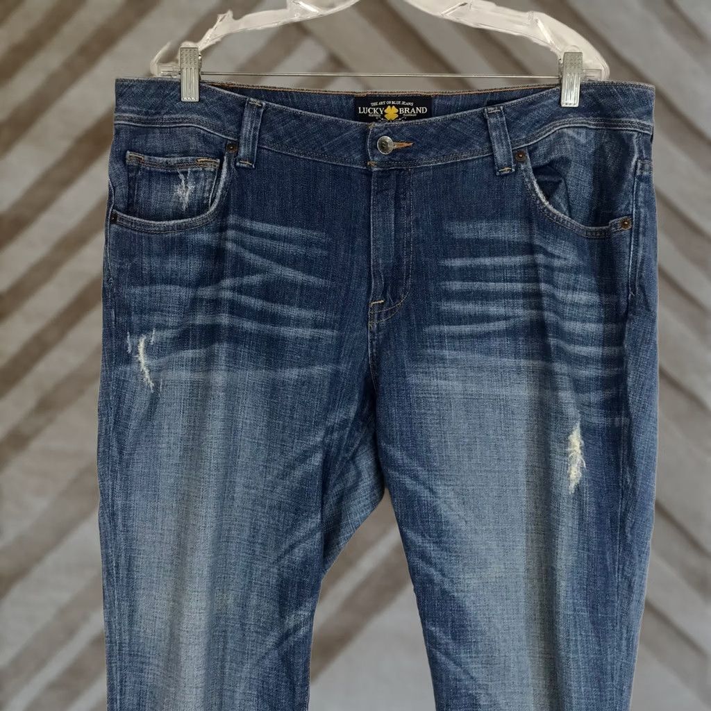 Lucky Brand Lucky Brand Jeans Womens 16W Blue Women The Weekender Jean Distressed Size Size 38" / US 16 / IT 52 - 1 Thumbnail