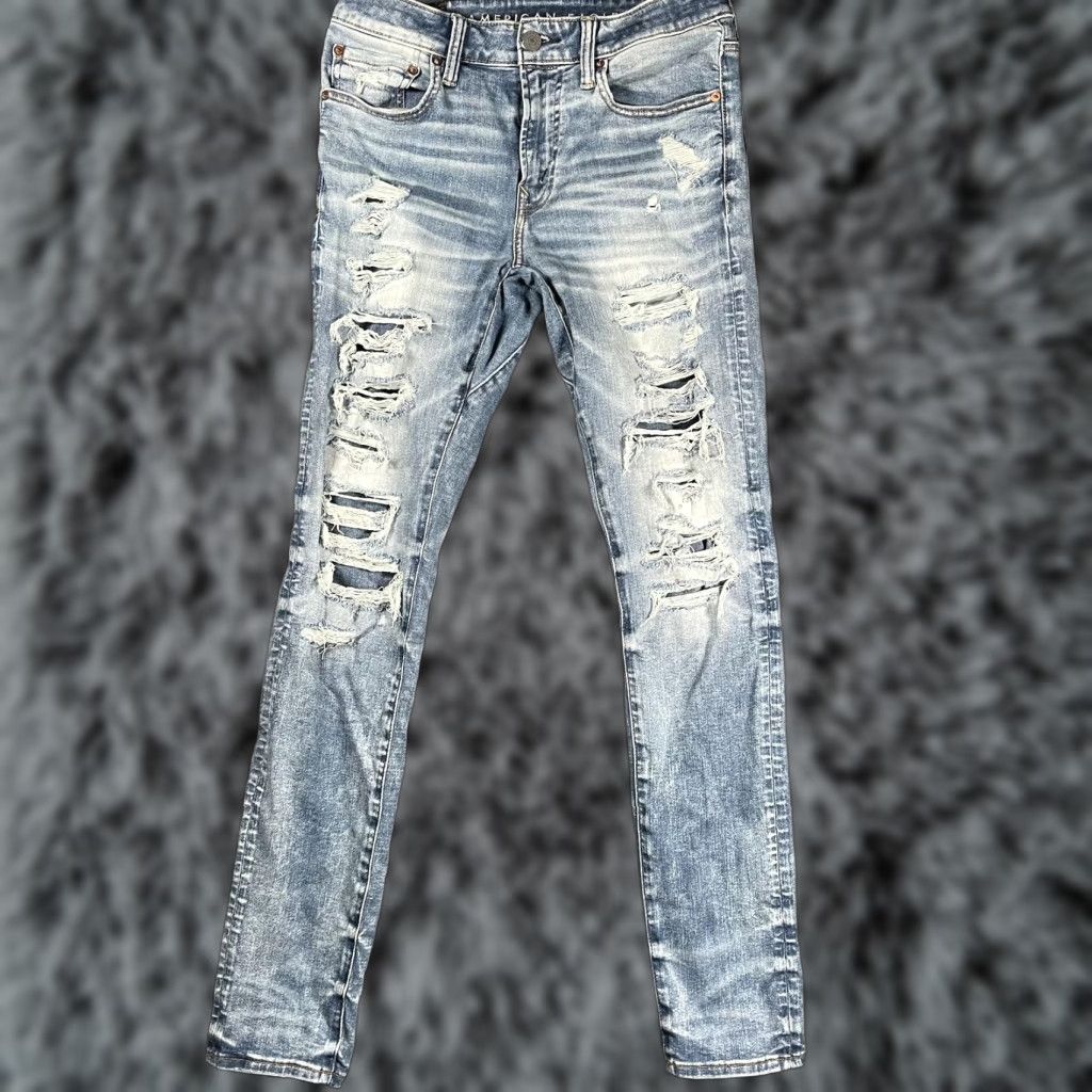 American Eagle Outfitters American Eagle Jeans Mens 32x34 Light Wash AirFlex+ Move-Free Skinny Distressed Jeans Mens Regular 32x34 Blue 5-Pocket Distressed Comfortable Size US 32 / EU 48 - 1 Thumbnail