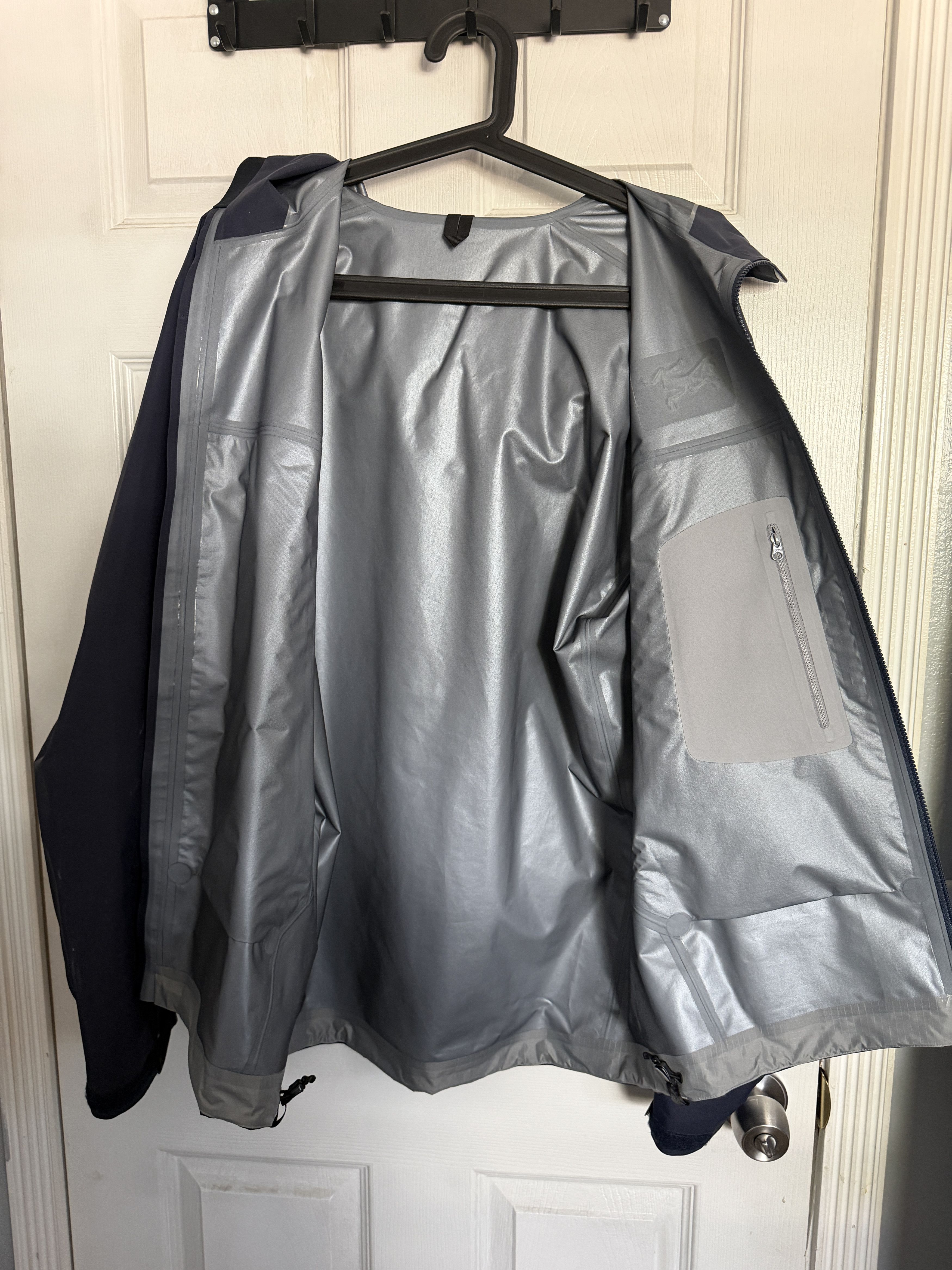 Arc'teryx Arc'teryx Beta Jacket Men's Goretex Black Sapphire, Medium Size US M / EU 48-50 / 2 - 8 Thumbnail