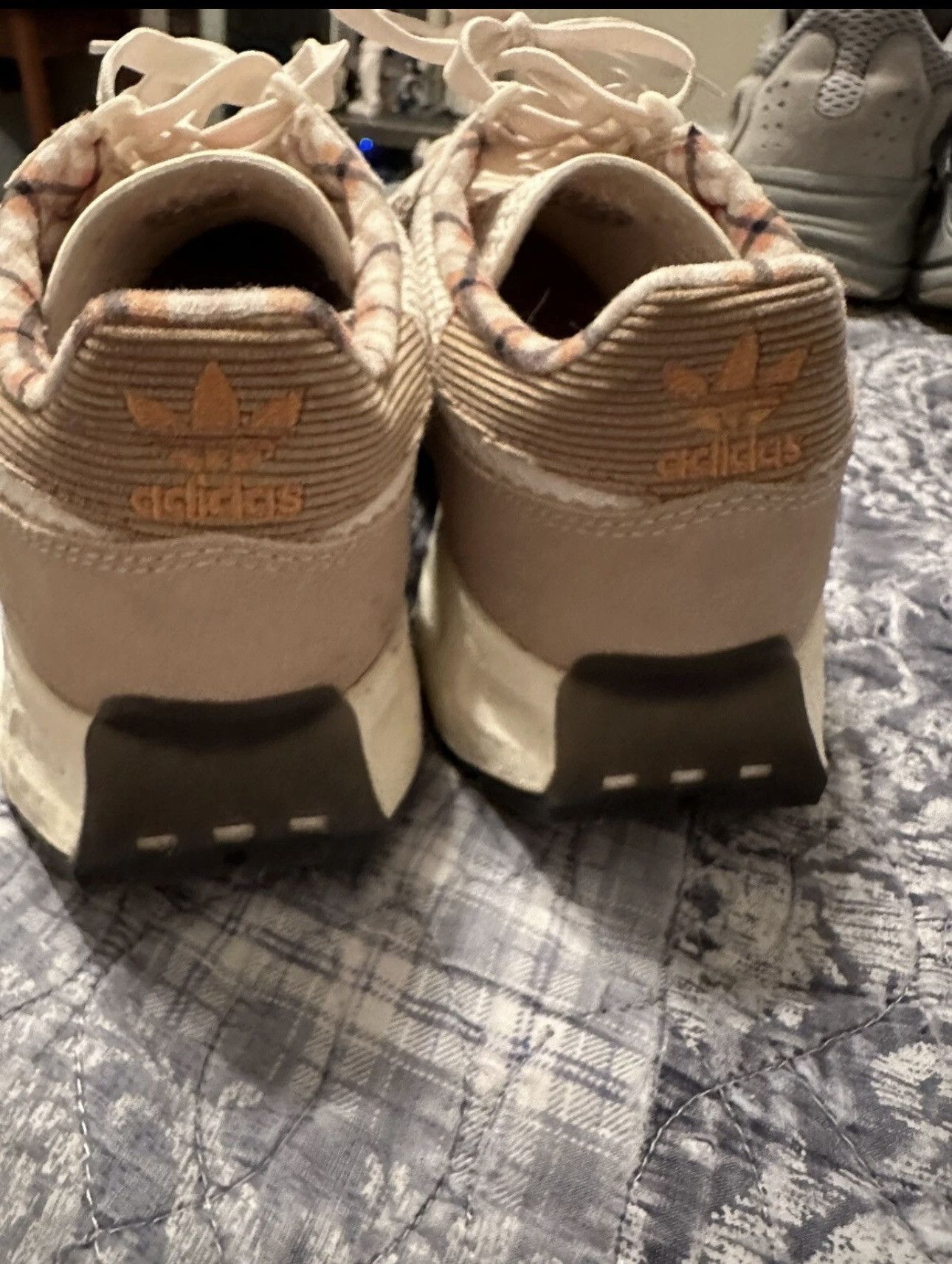 Adidas Adidas Trainers size 10. Cream/orange Size US 10 / EU 43 - 5 Thumbnail