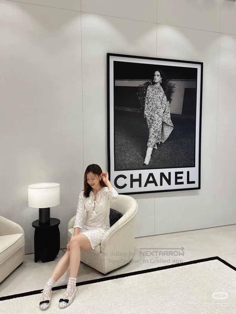 Chanel Chanel Preview Series White Diamond Rhinestone Logo Dress Size XXS / US 00 / IT 34 - 9 Thumbnail