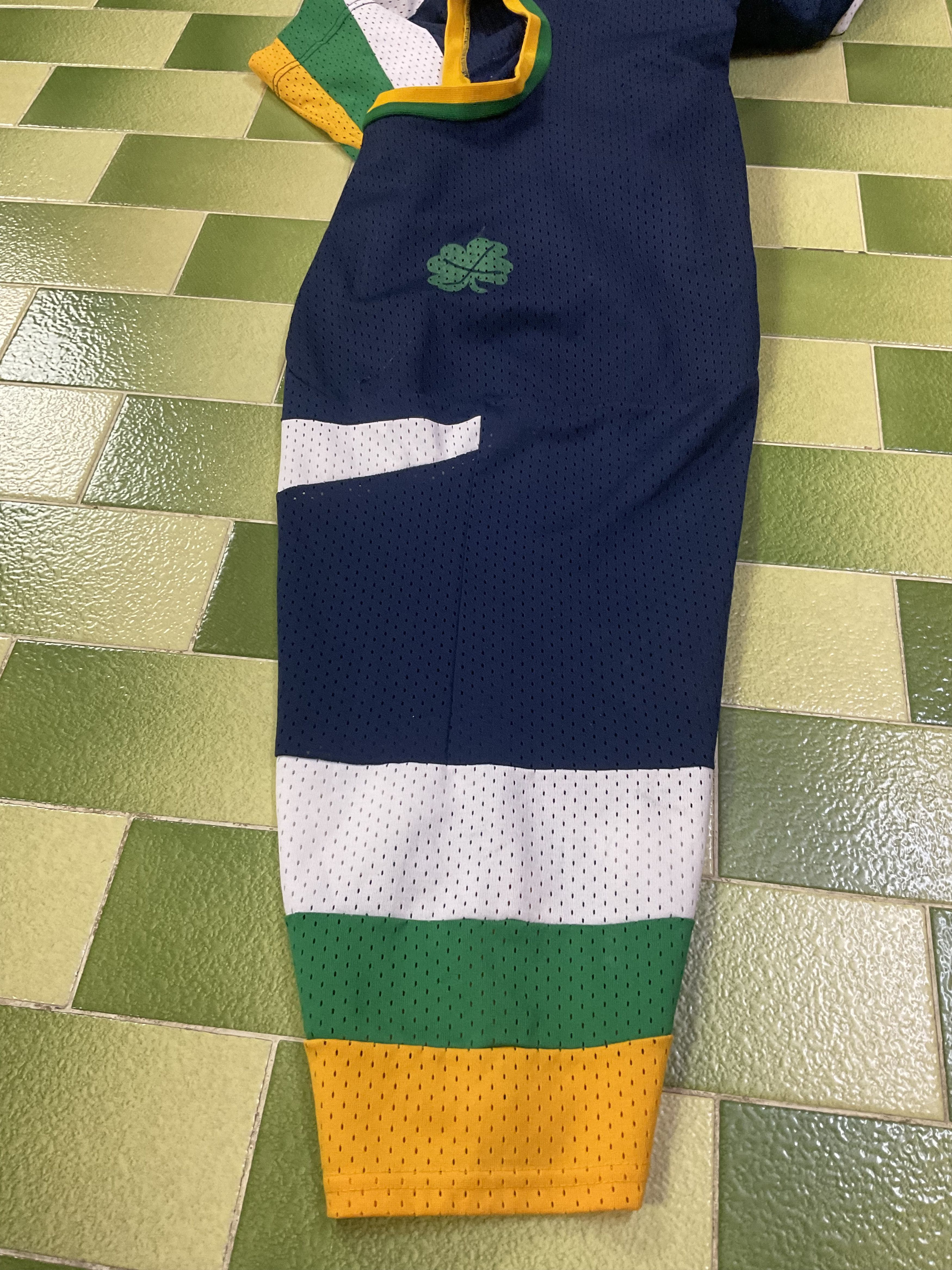 NCAA Irish Rovers #22 Hockey Jersey Notre Dame Fighting Irish Size US L / EU 52-54 / 3 - 6 Thumbnail