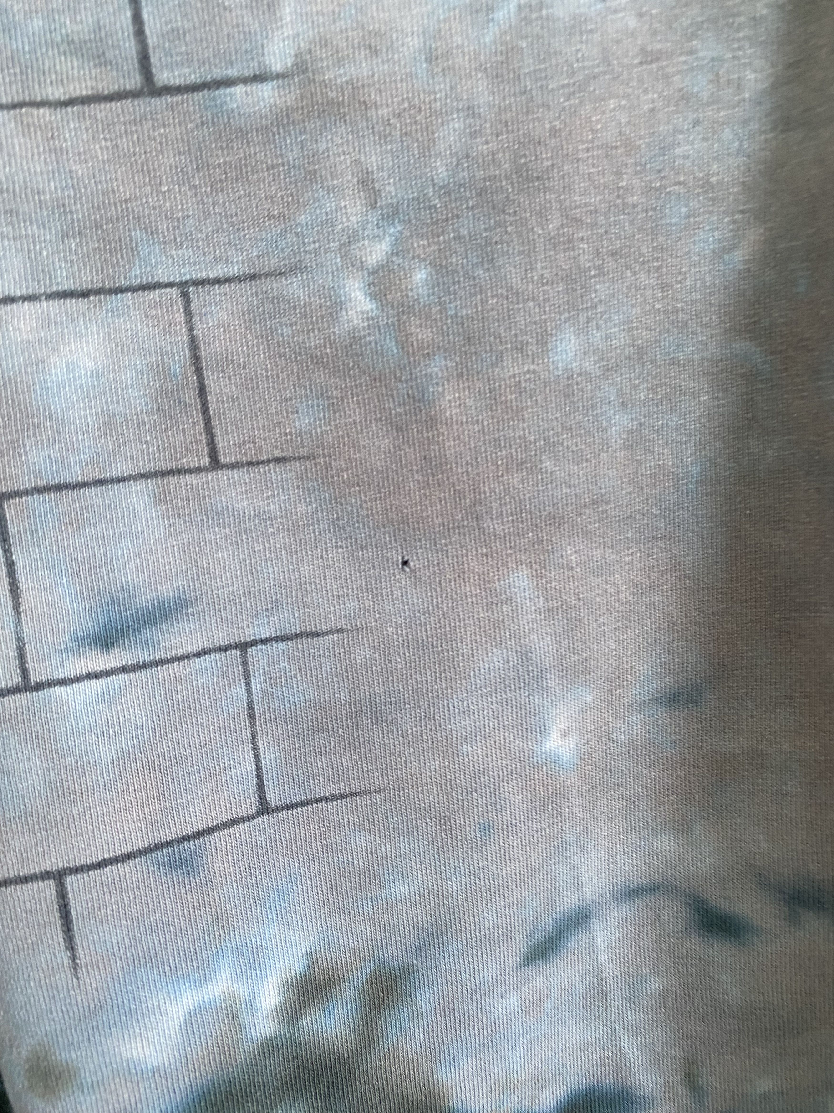 Pink Floyd Vintage 2007 Pink floyd the wall liquid blue t-shirt Size US XXL / EU 58 / 5 - 6 Thumbnail