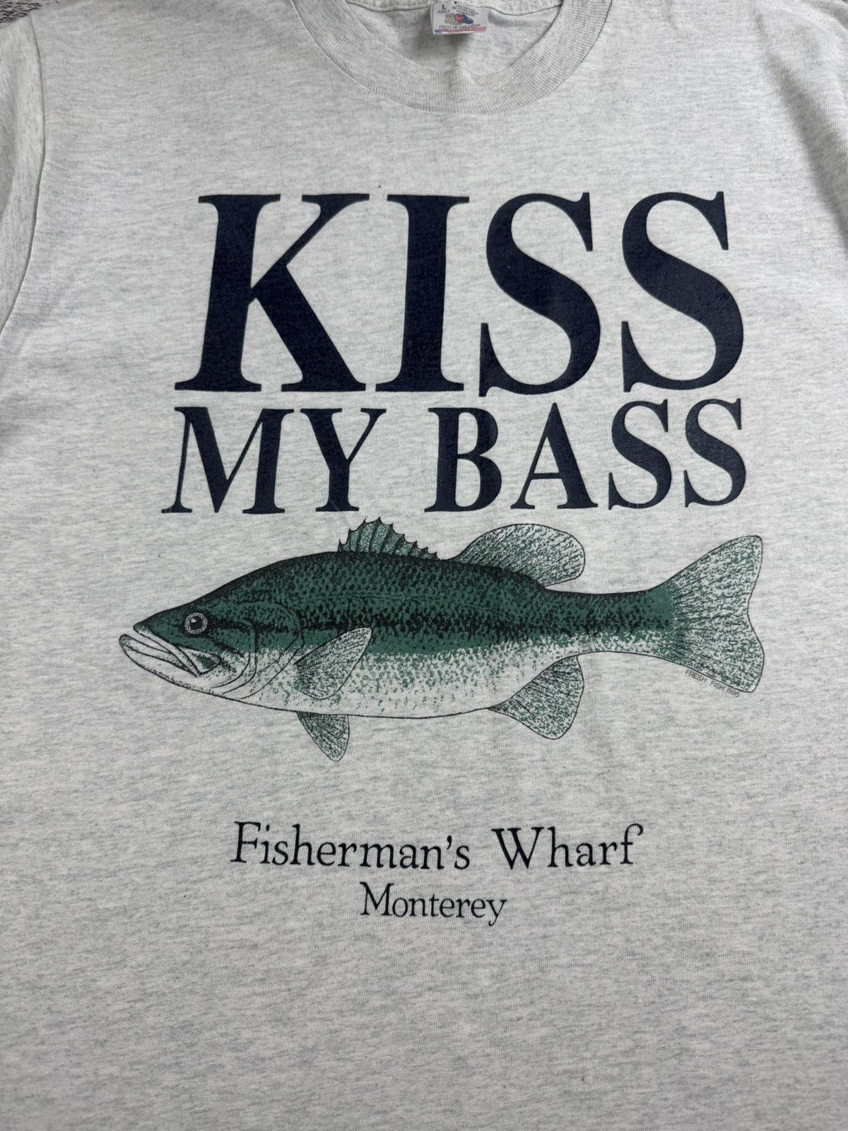 Other Vintage Kiss My Bass 90s Humor Crazy Gray Fisherman Merch Jersey T Shirt Tee Size US L / EU 52-54 / 3 - 6 Thumbnail