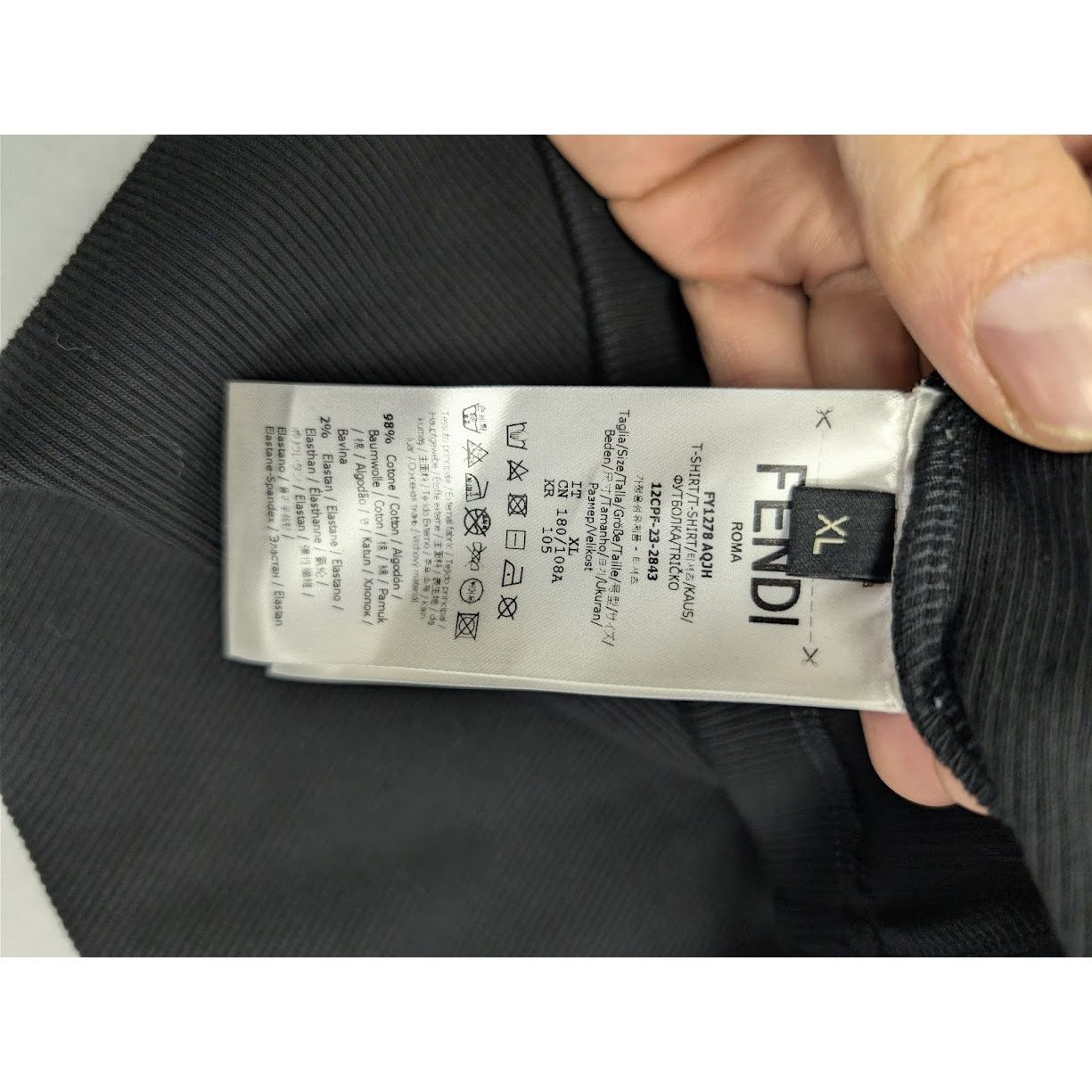 Fendi o1rshd1 Tank Tops in Black Size US XL / EU 56 / 4 - 14 Thumbnail
