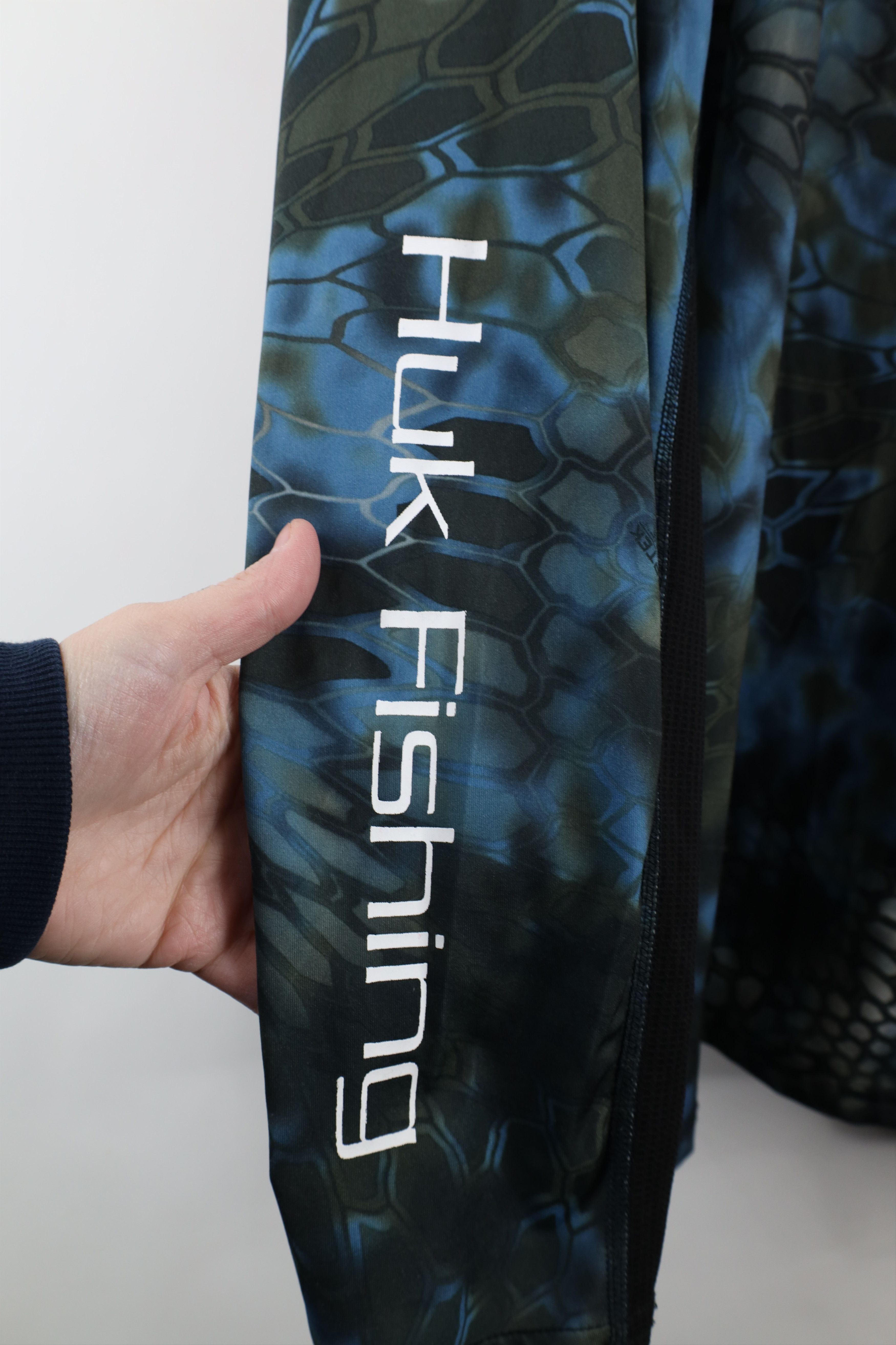 Vintage Huk Fishing Camouflage Lightweight Hoodie Hooded T-Shirt Size US L / EU 52-54 / 3 - 8 Thumbnail