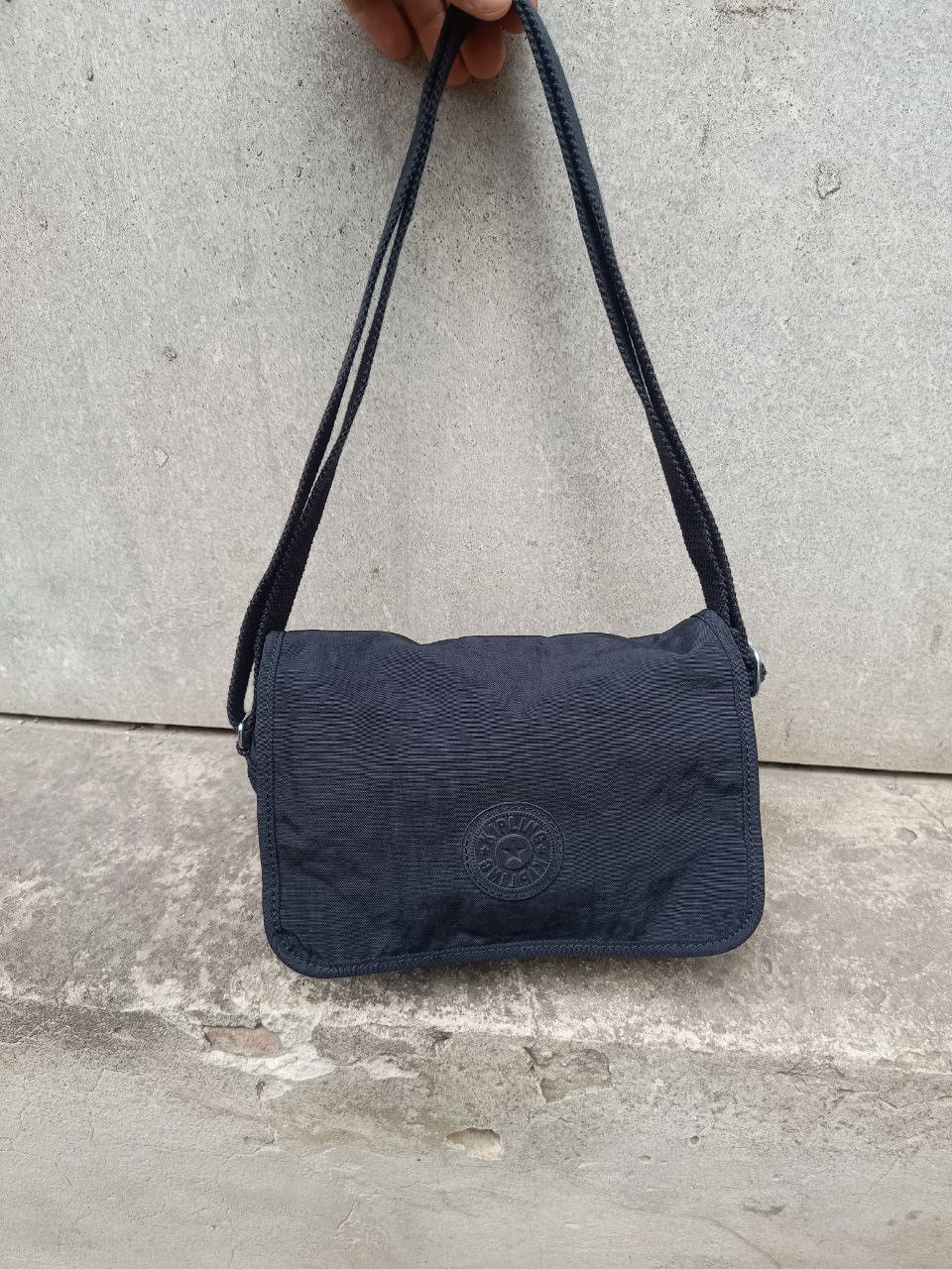 Vintage Kipling black bag Size ONE SIZE - 4 Thumbnail