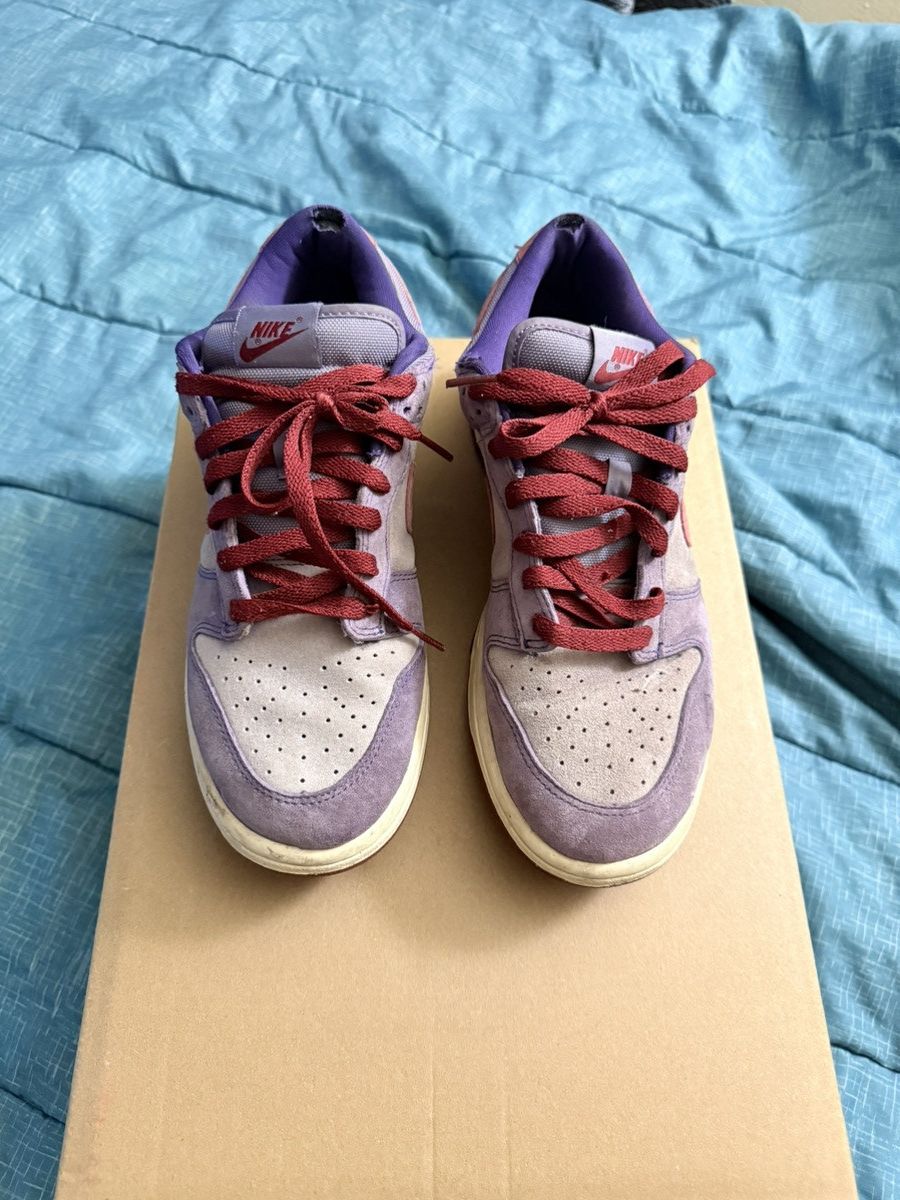 Nike Nike Low Top Dunks “Plum” Size US 9 / EU 42 - 1 Thumbnail