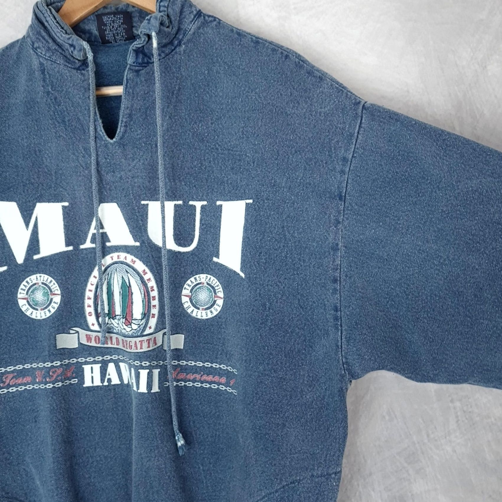 Vintage VINTAGE Maui Sweatshirt Mens Large Blue Hawaii World Regatta Pullover Knit Cotton Graphic Print 90s Mens Size US L / EU 52-54 / 3 - 6 Thumbnail