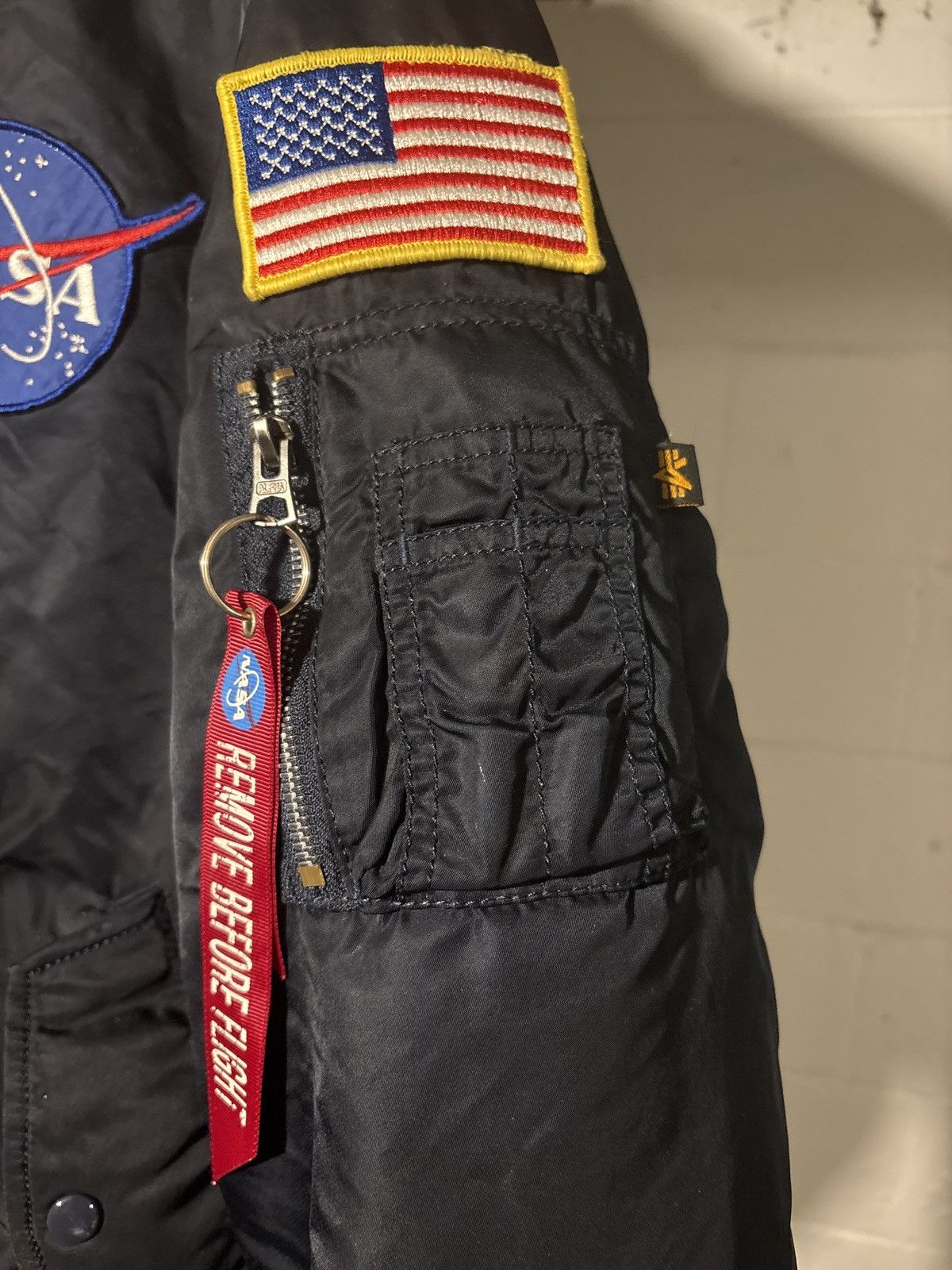 Alpha Industries 100th Anniversary NASA bomber Size US XL / EU 56 / 4 - 4 Thumbnail