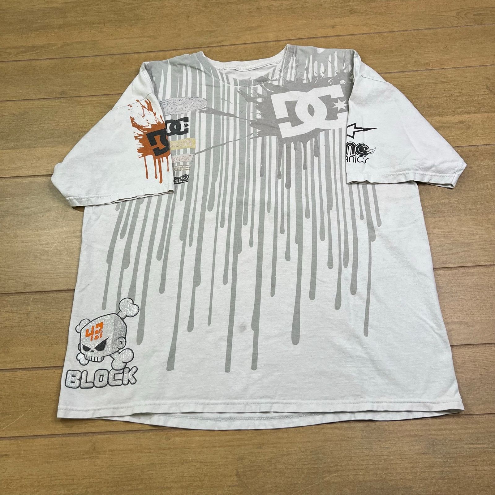 Vintage DC Shoes Ken Block 43 Graphic T-Shirt White Drip Ford Men XL Size US XL / EU 56 / 4 - 1 Thumbnail